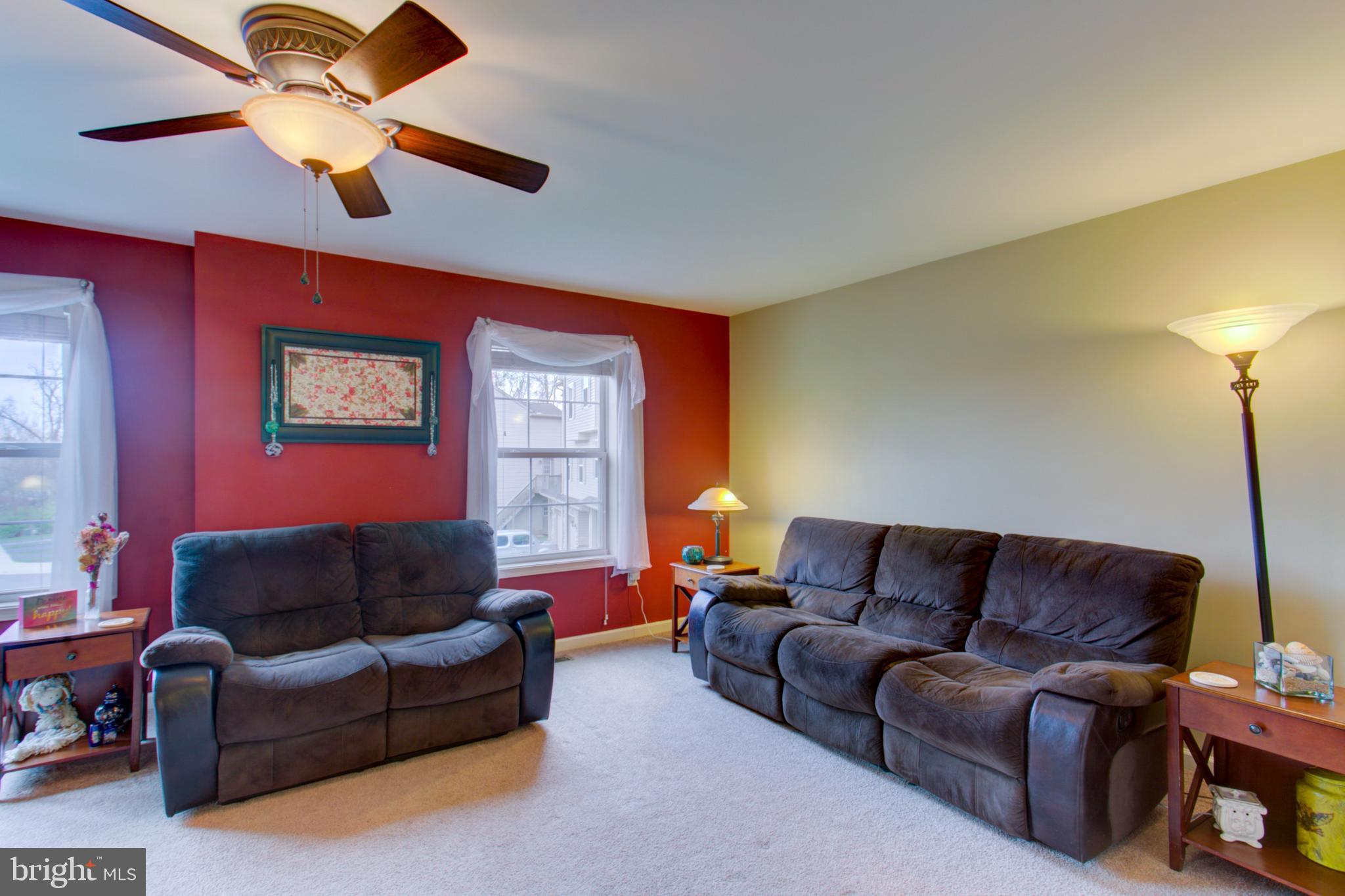 WESTWOOD HILLS - Residential