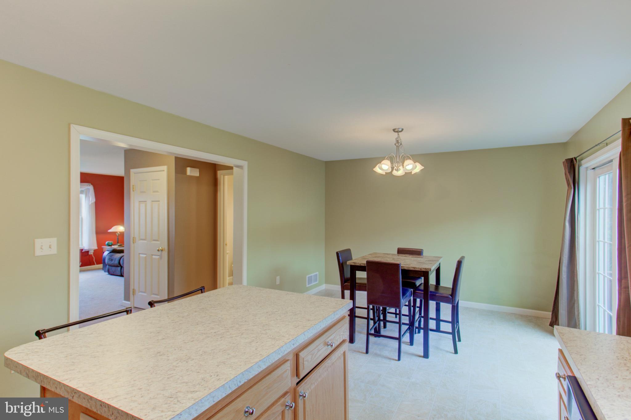 WESTWOOD HILLS - Residential