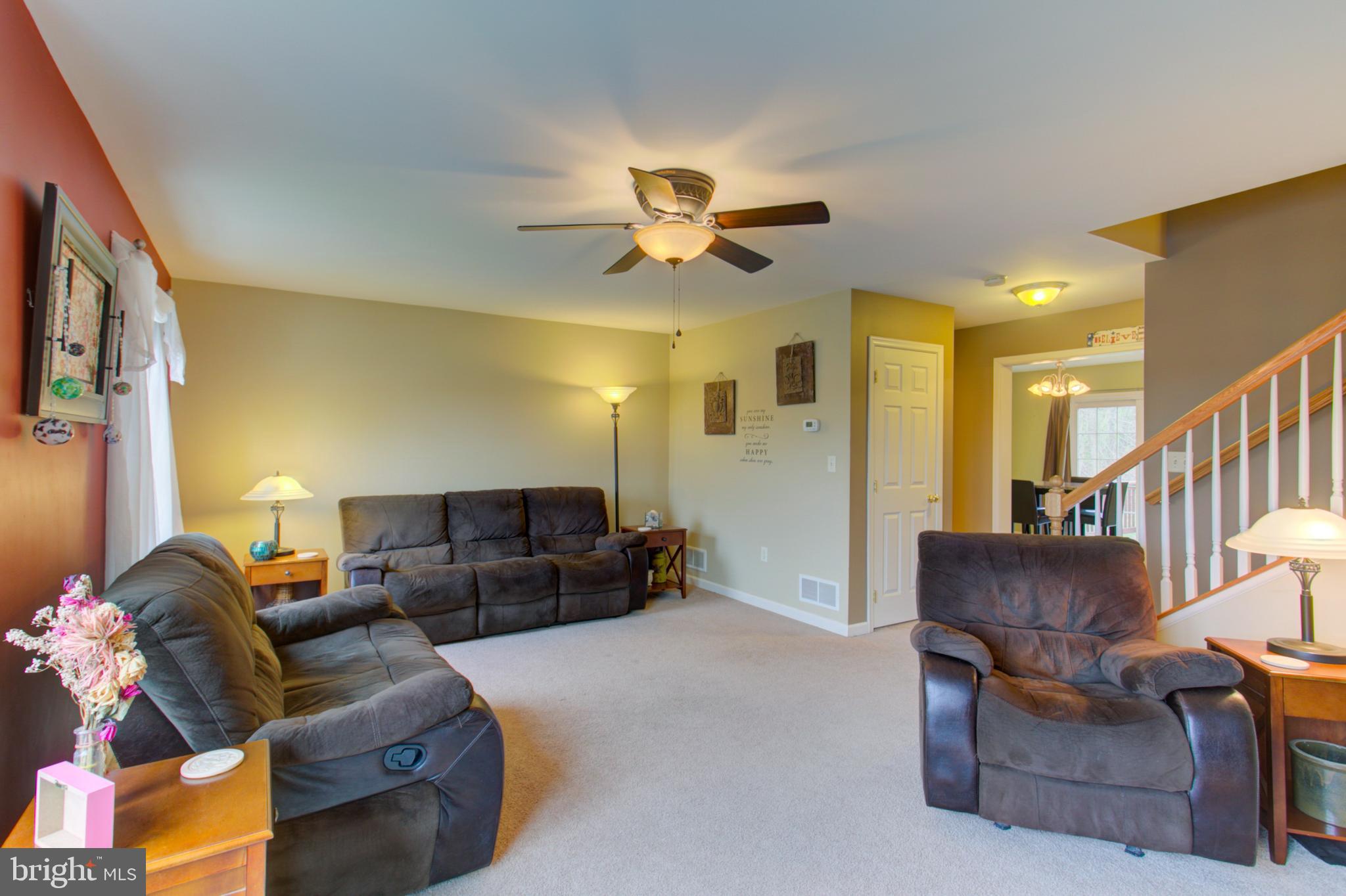 WESTWOOD HILLS - Residential