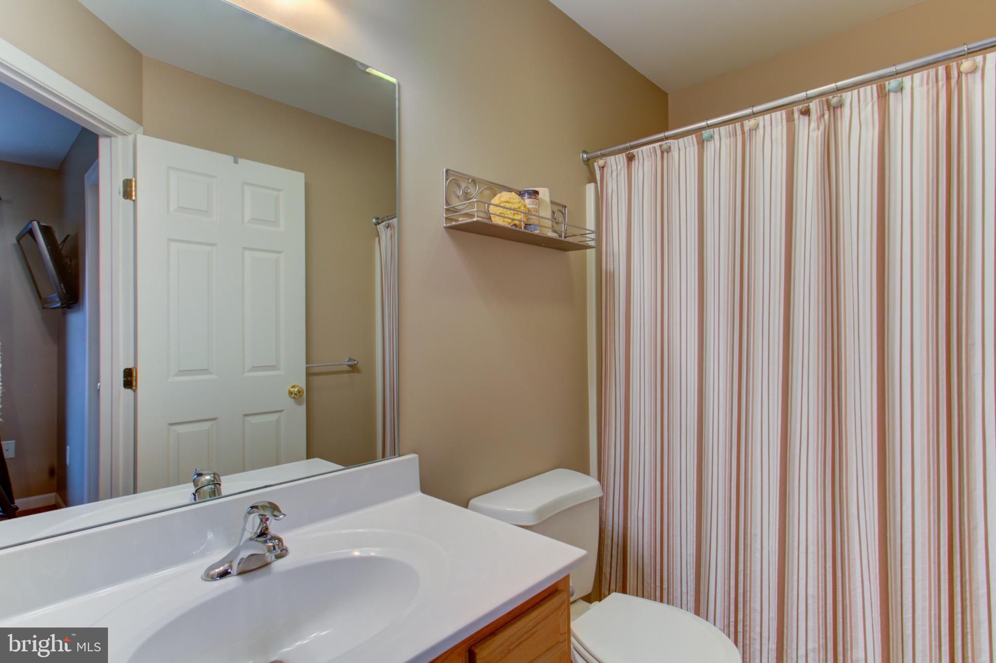 WESTWOOD HILLS - Residential