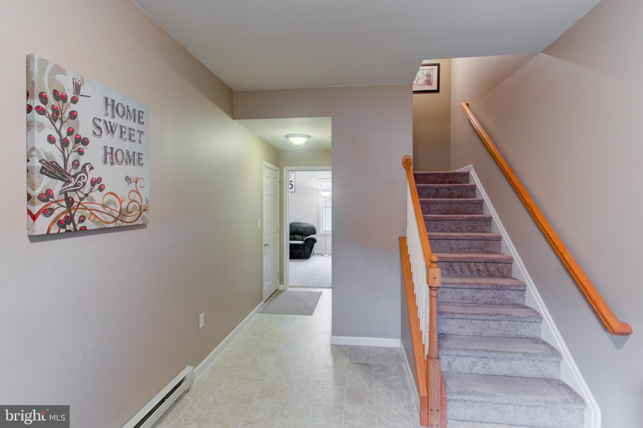 WESTWOOD HILLS - Residential