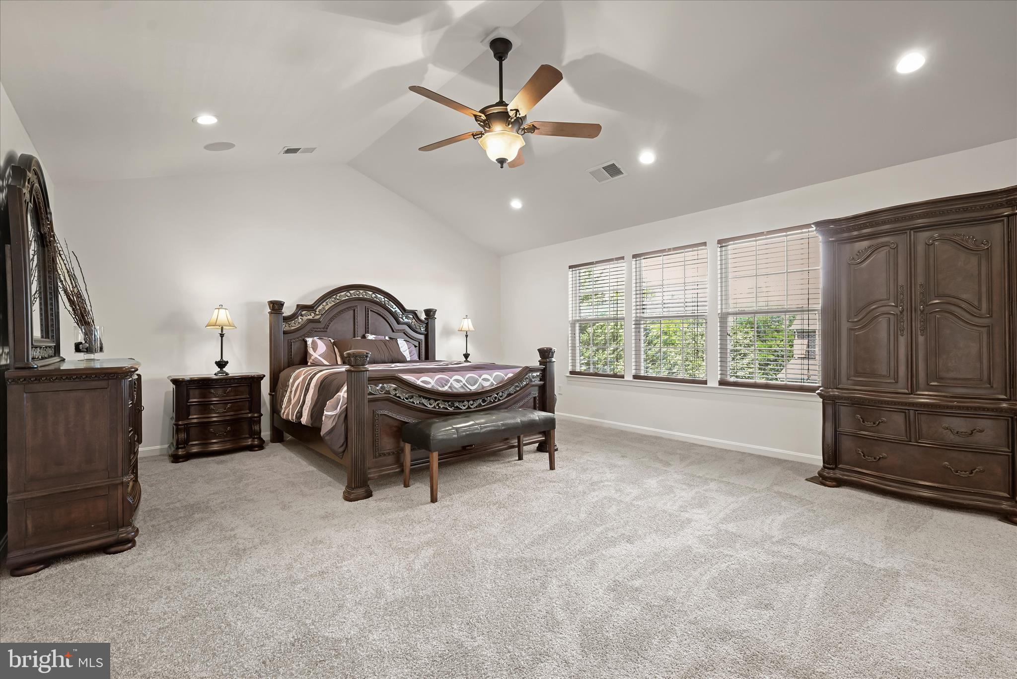HUNTERS RIDGE - Residential