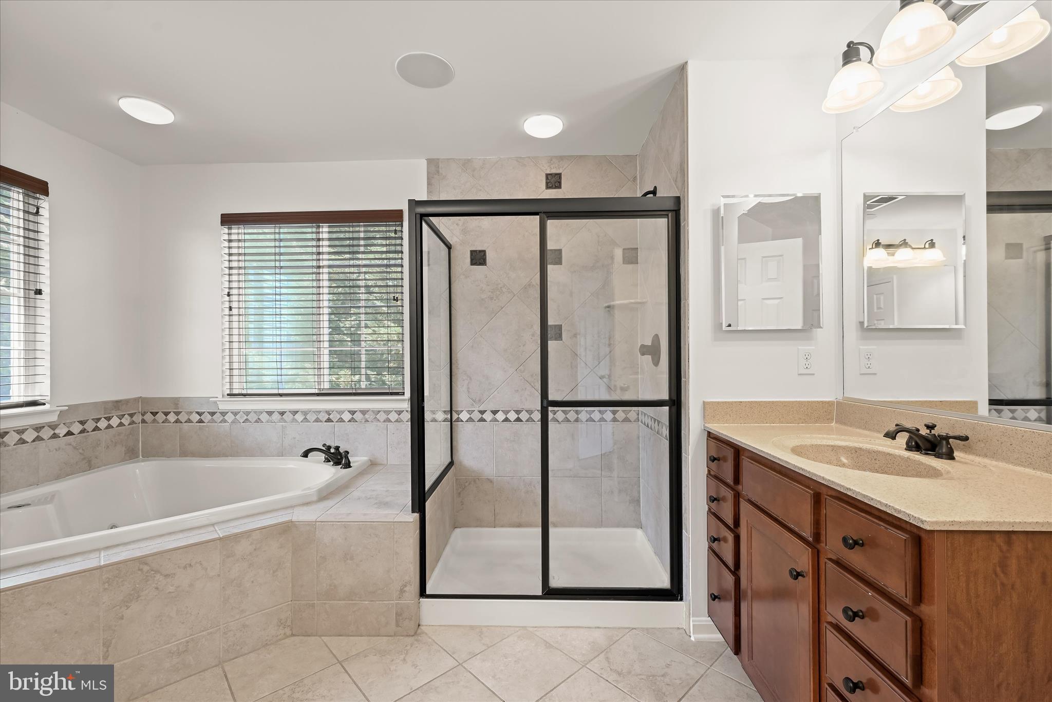 HUNTERS RIDGE - Residential