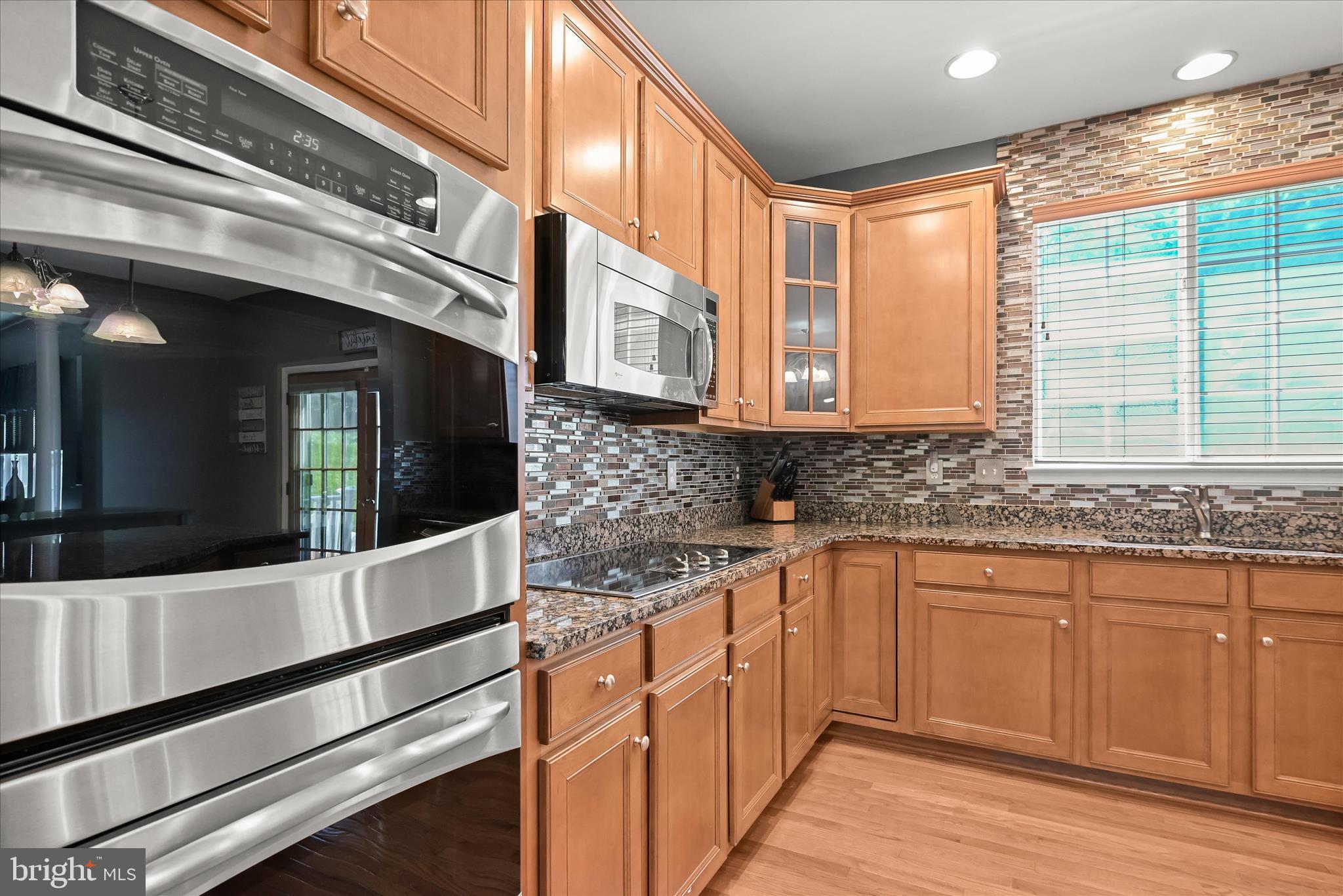 HUNTERS RIDGE - Residential
