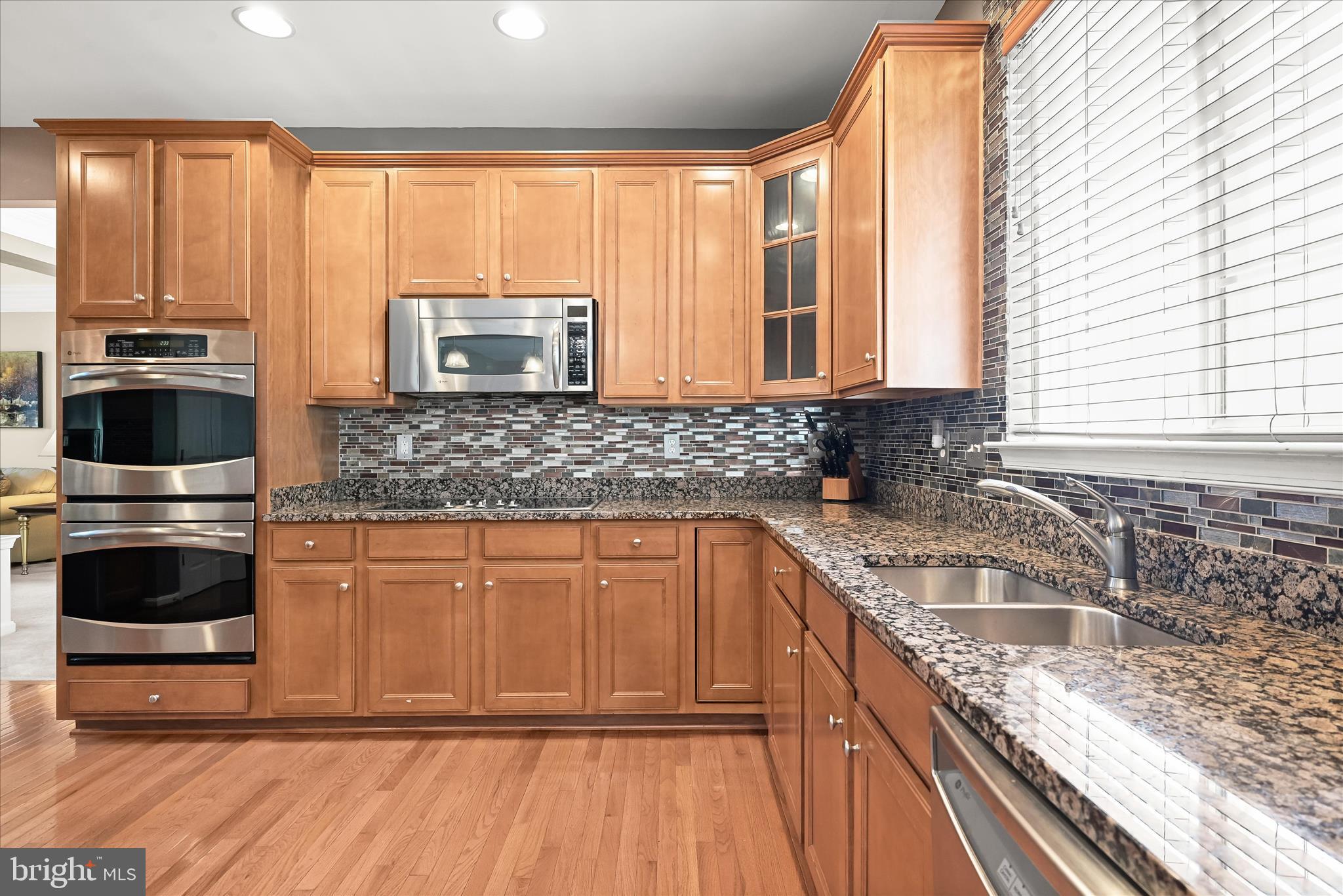 HUNTERS RIDGE - Residential