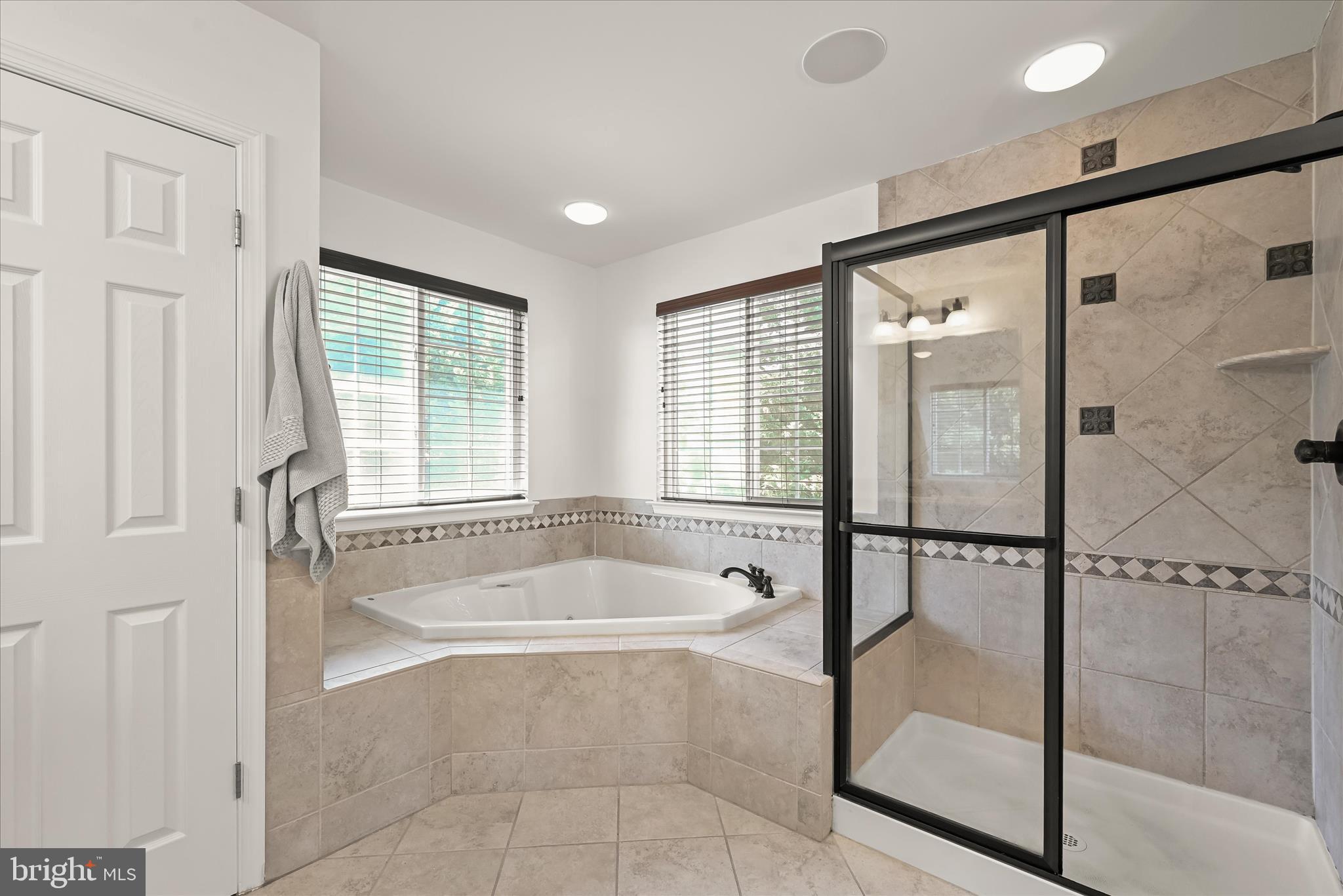 HUNTERS RIDGE - Residential
