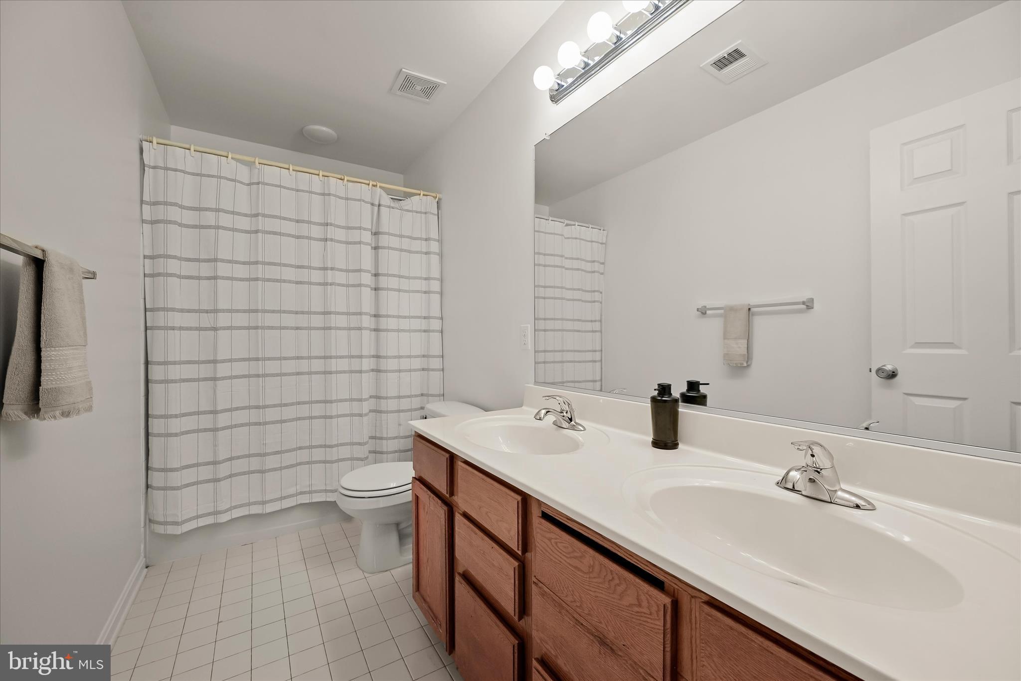 HUNTERS RIDGE - Residential