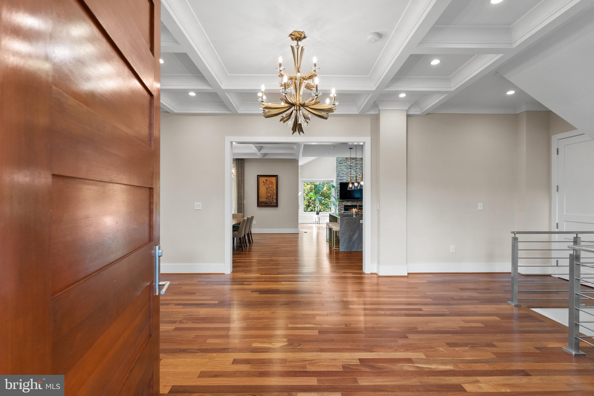 FOREST HILLS - Residential