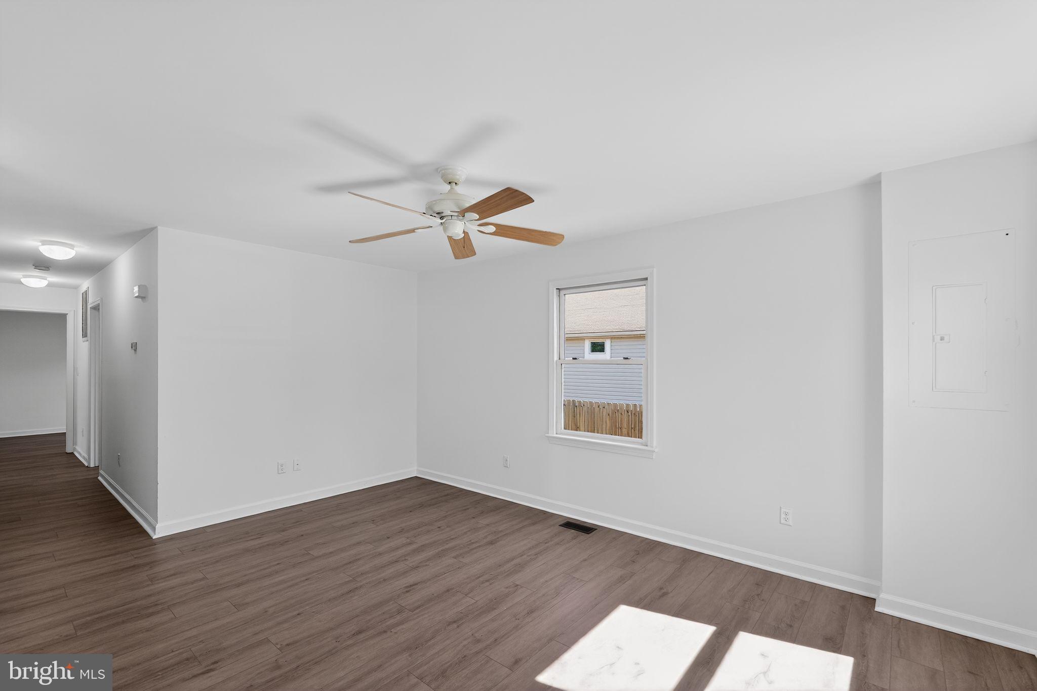 OLIVER BEACH - Residential