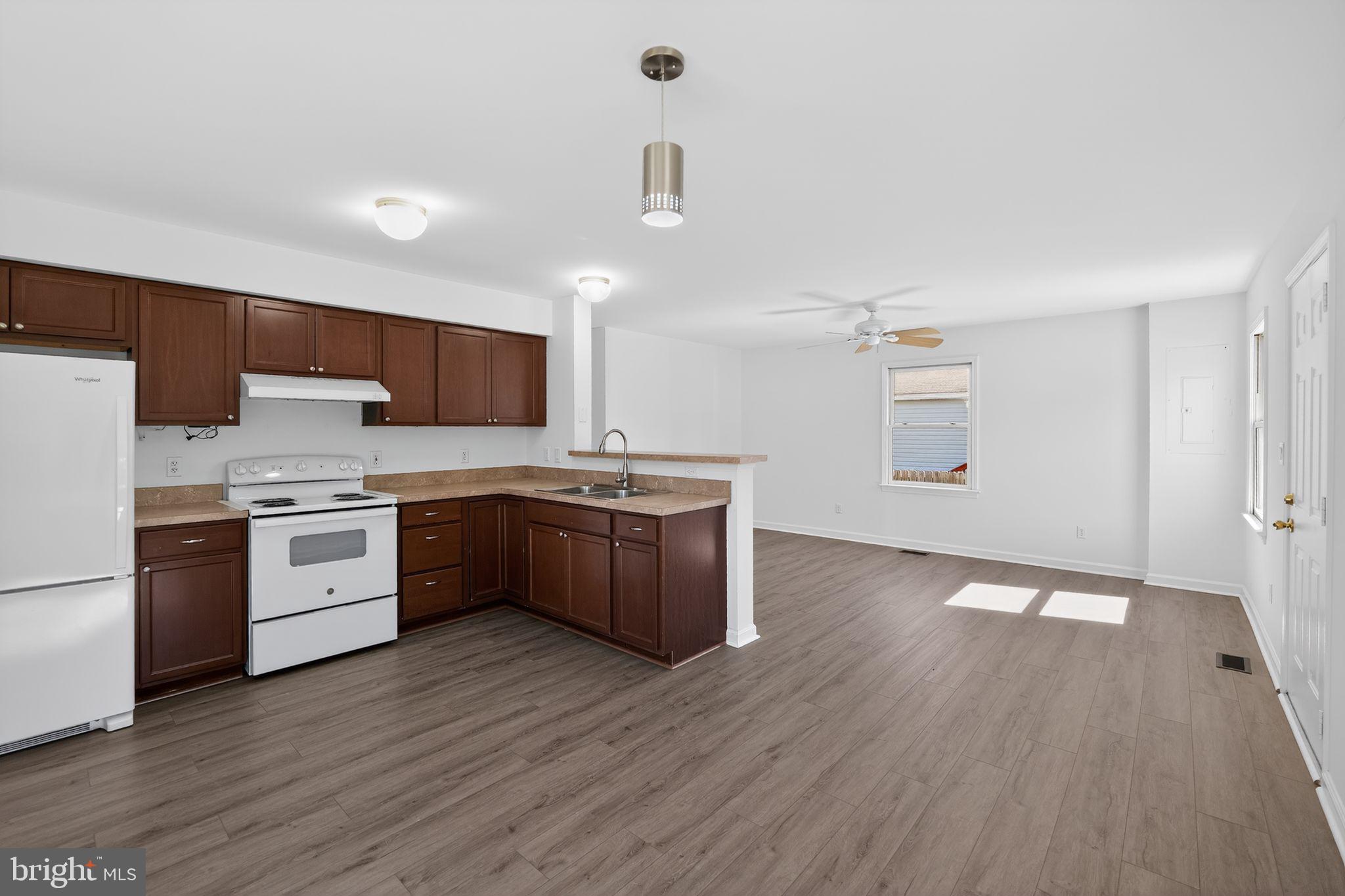 OLIVER BEACH - Residential