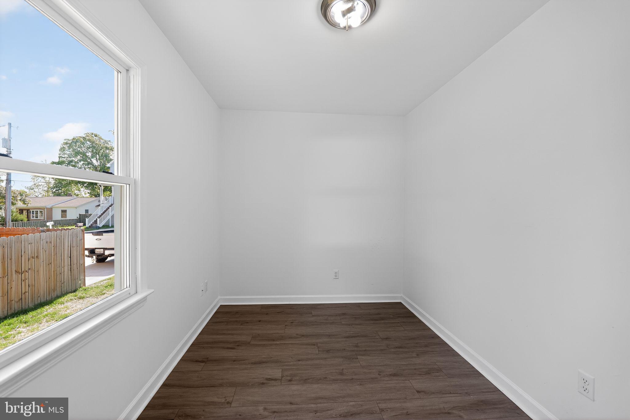 OLIVER BEACH - Residential