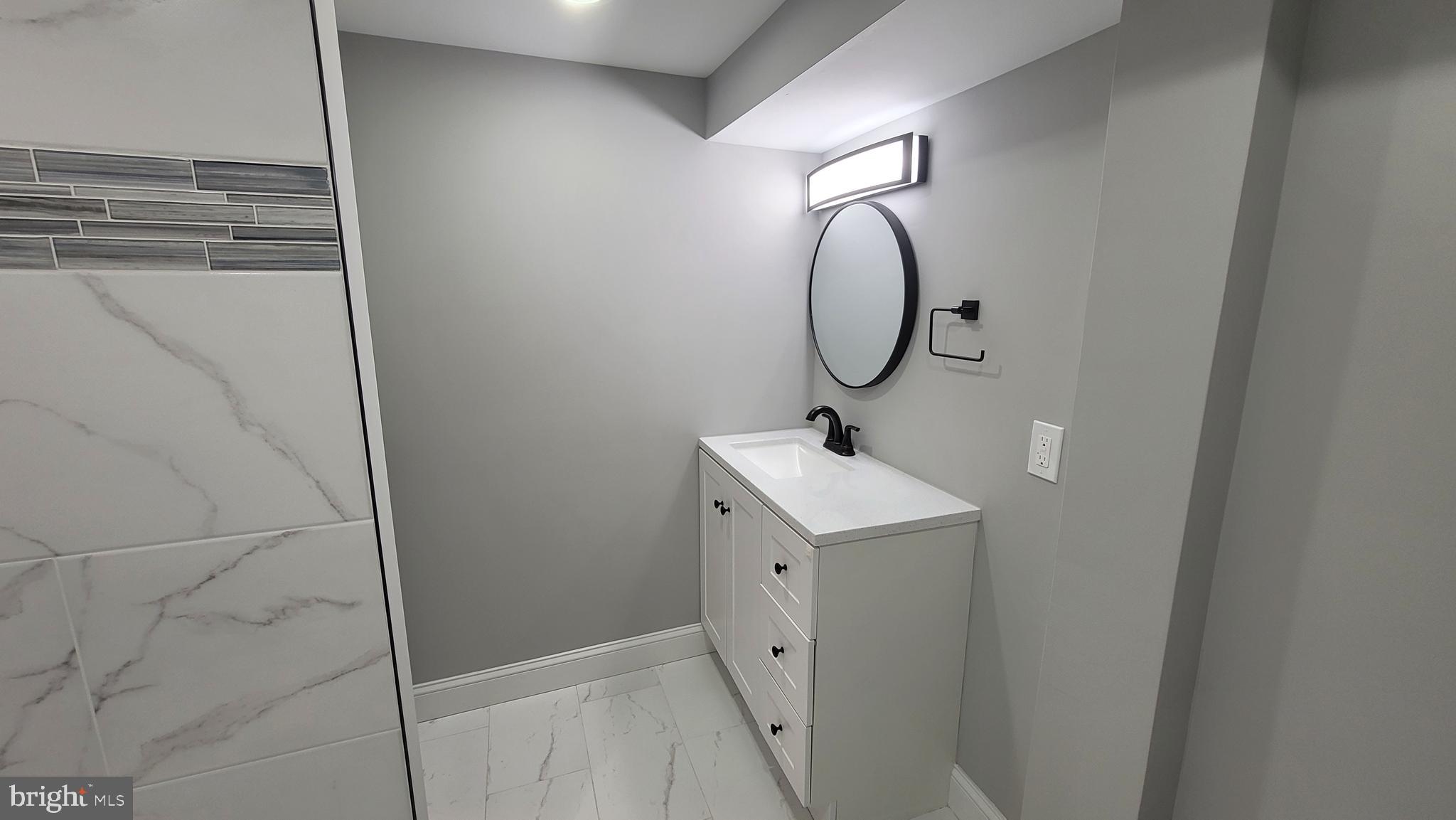TEMPLE HILLS - Residential