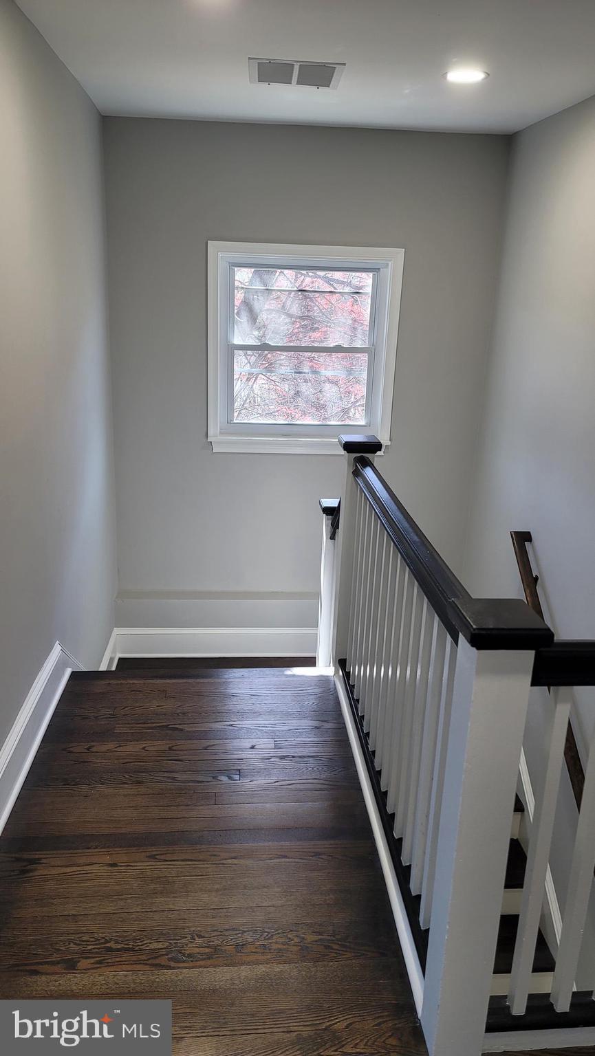 TEMPLE HILLS - Residential