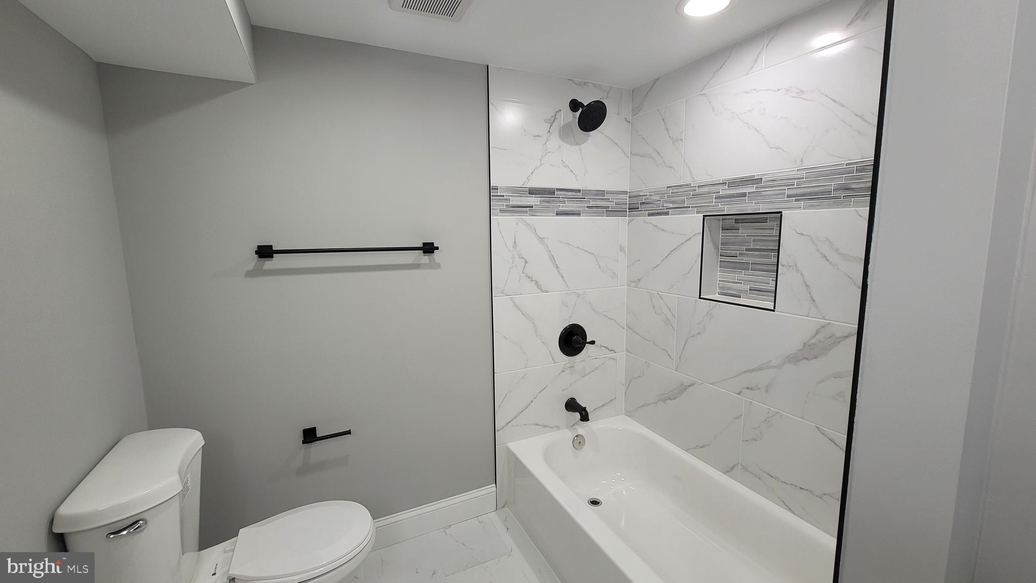 TEMPLE HILLS - Residential