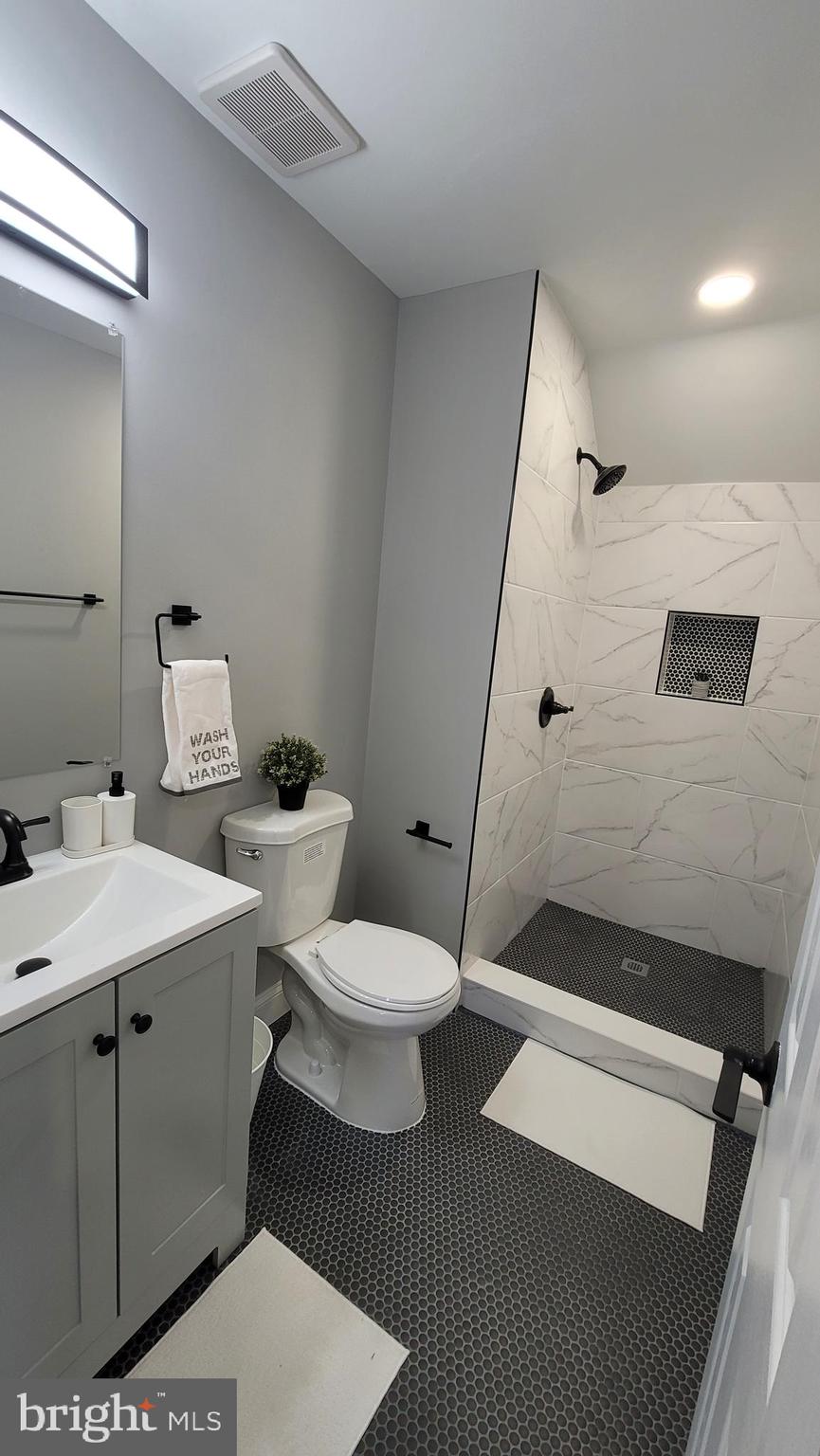 TEMPLE HILLS - Residential