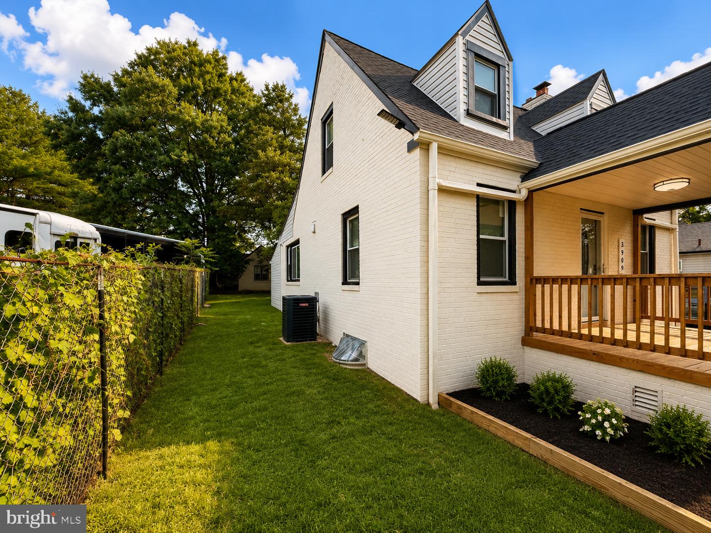 SWANLAND HEIGHTS - Residential