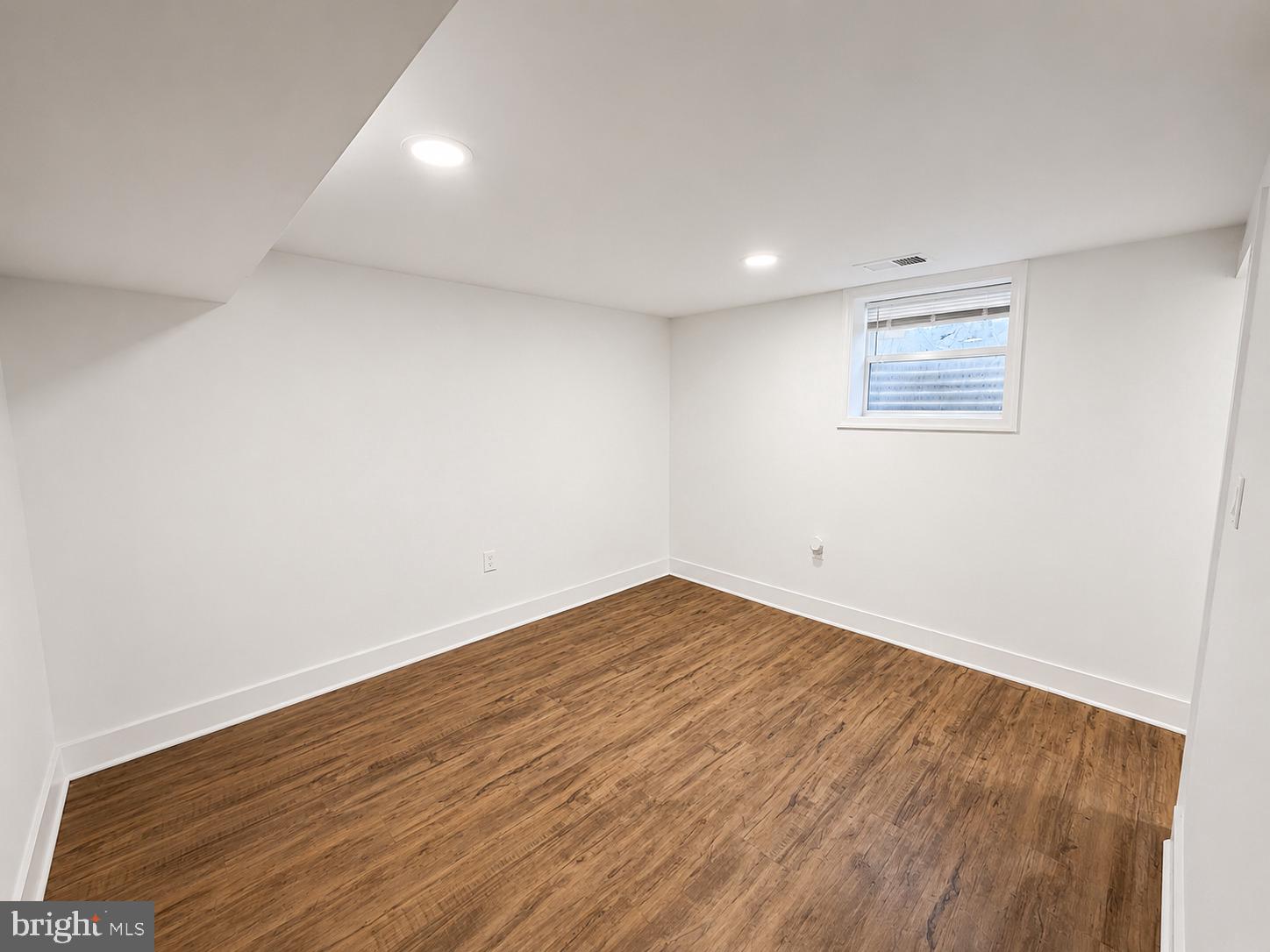 SWANLAND HEIGHTS - Residential