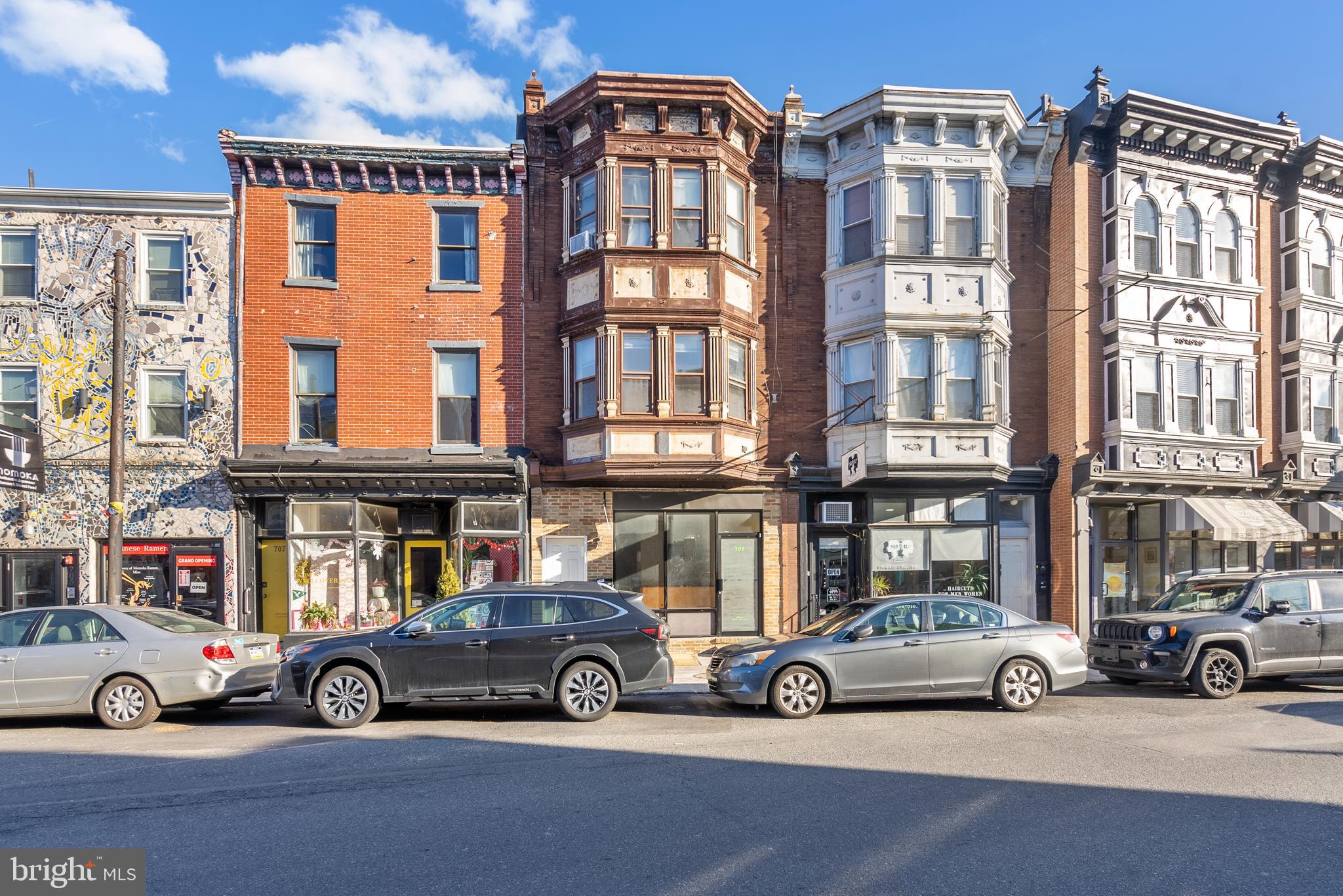 QUEEN VILLAGE - Residential Income