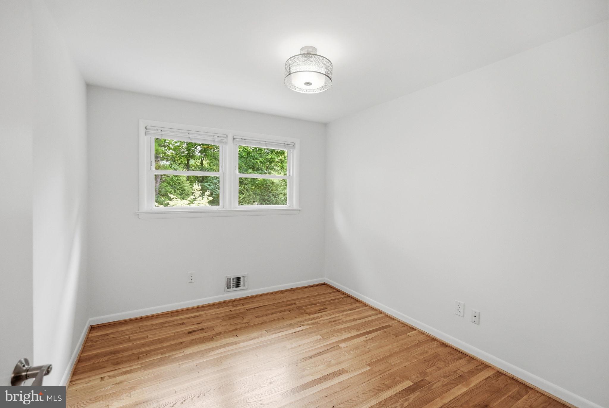 FOXHALL - Residential
