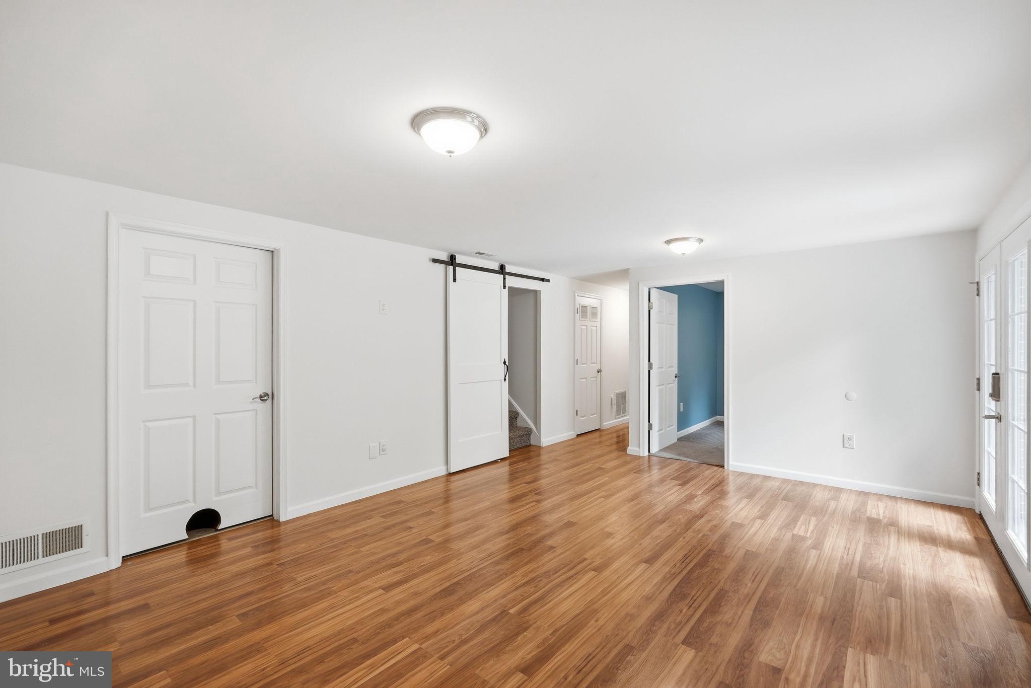 FOXHALL - Residential
