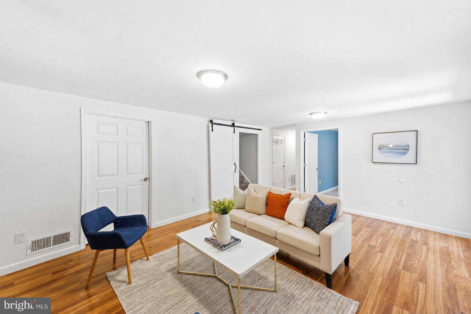 FOXHALL - Residential