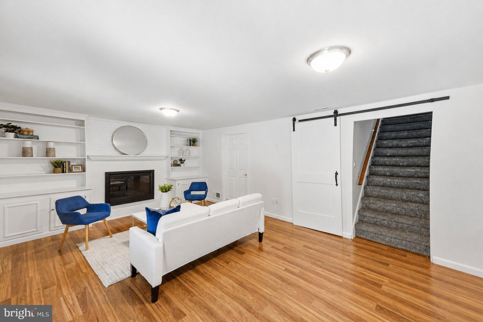 FOXHALL - Residential
