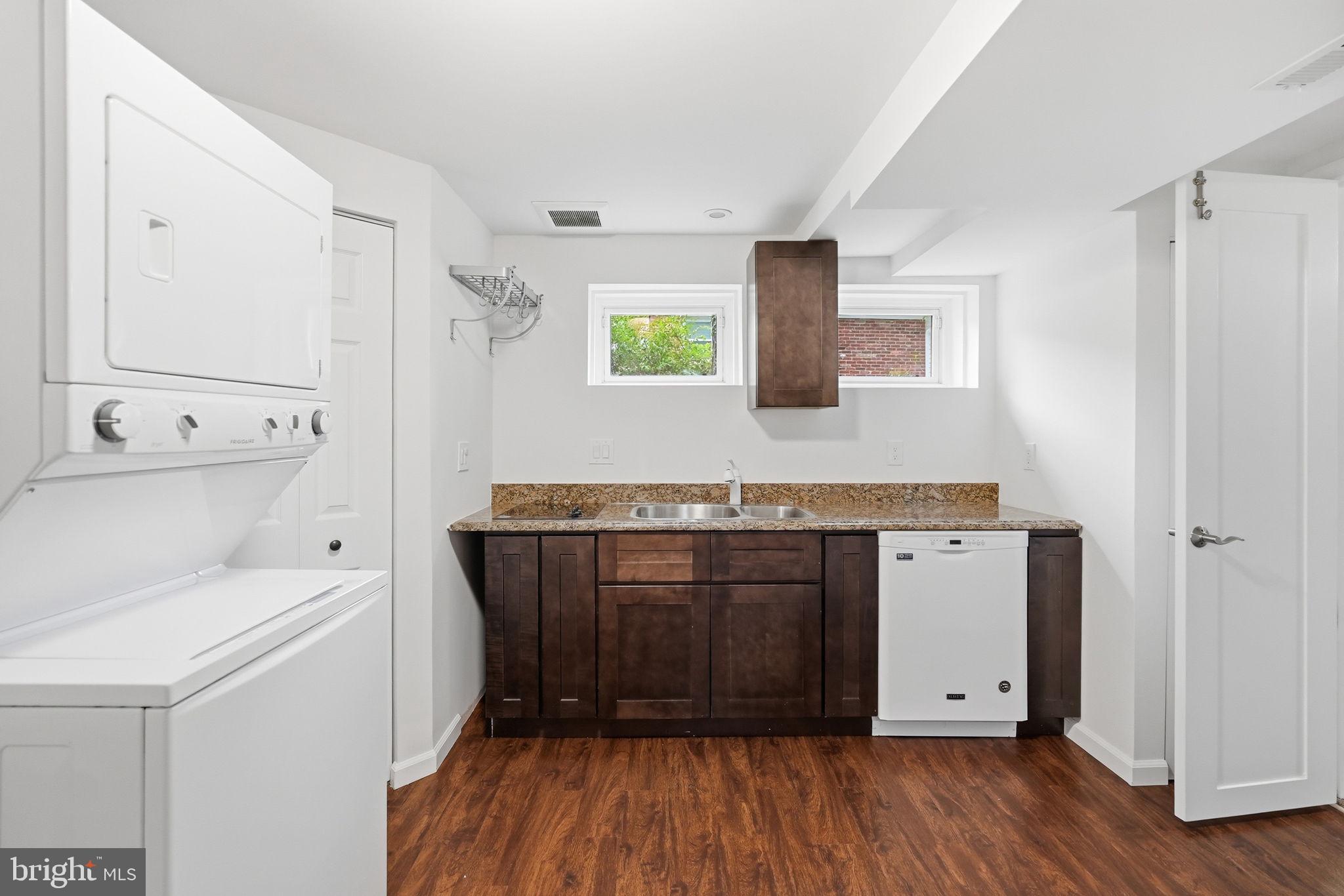 FOXHALL - Residential