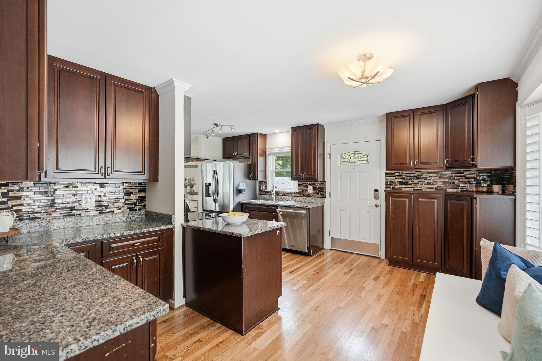 FOXHALL - Residential