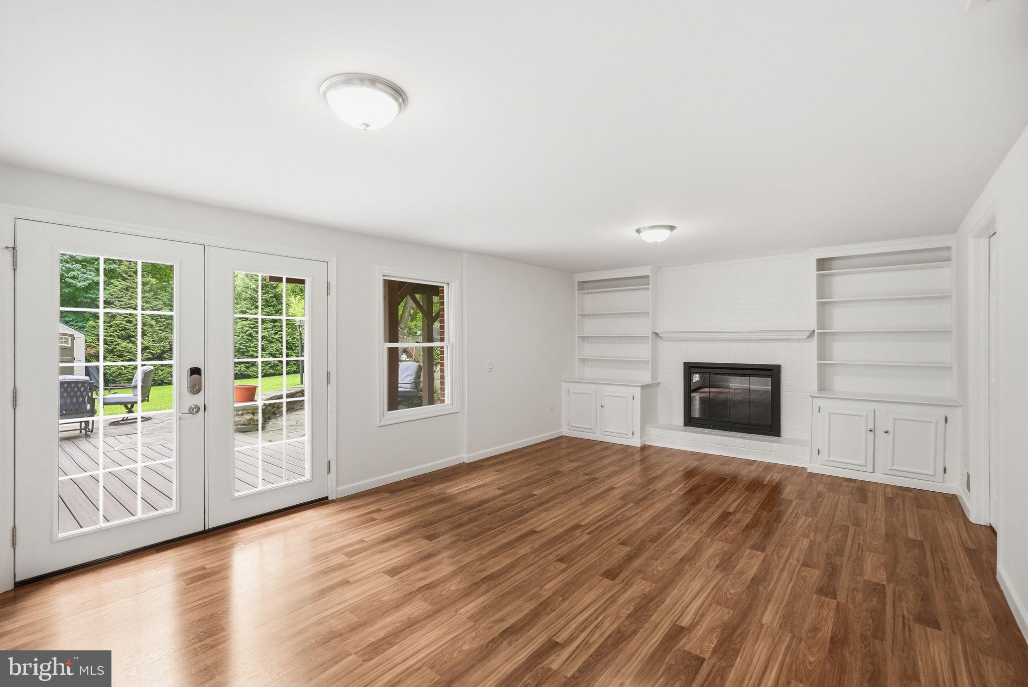 FOXHALL - Residential