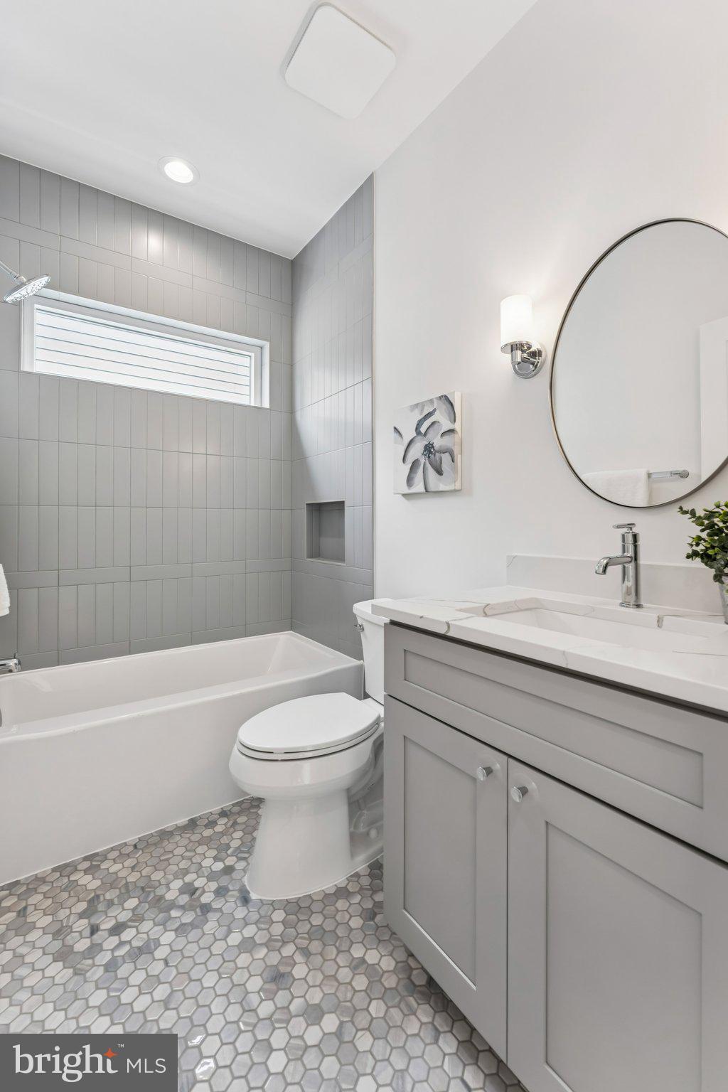 WAYCROFT - WOODLAWN - Residential