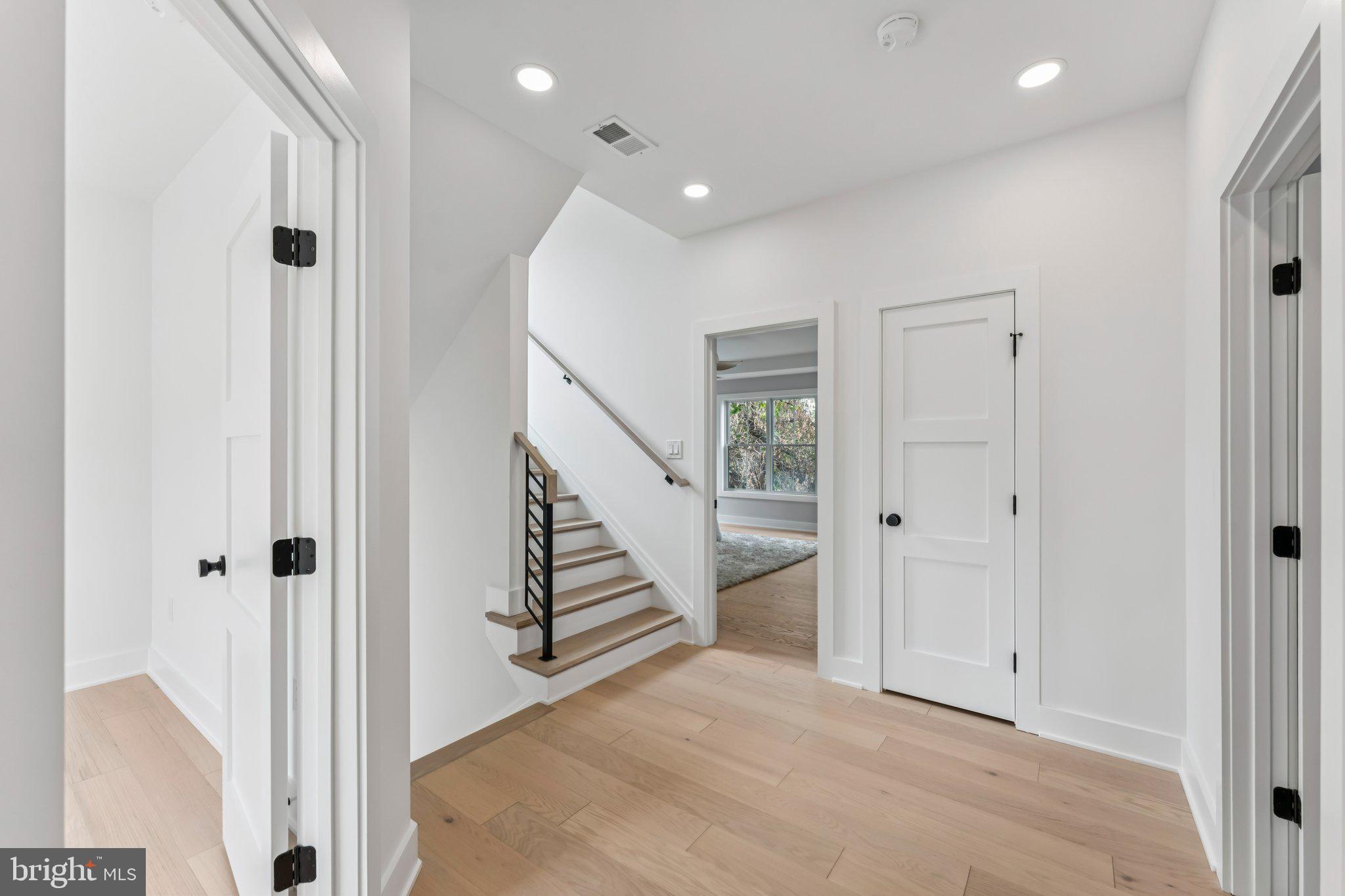 WAYCROFT - WOODLAWN - Residential