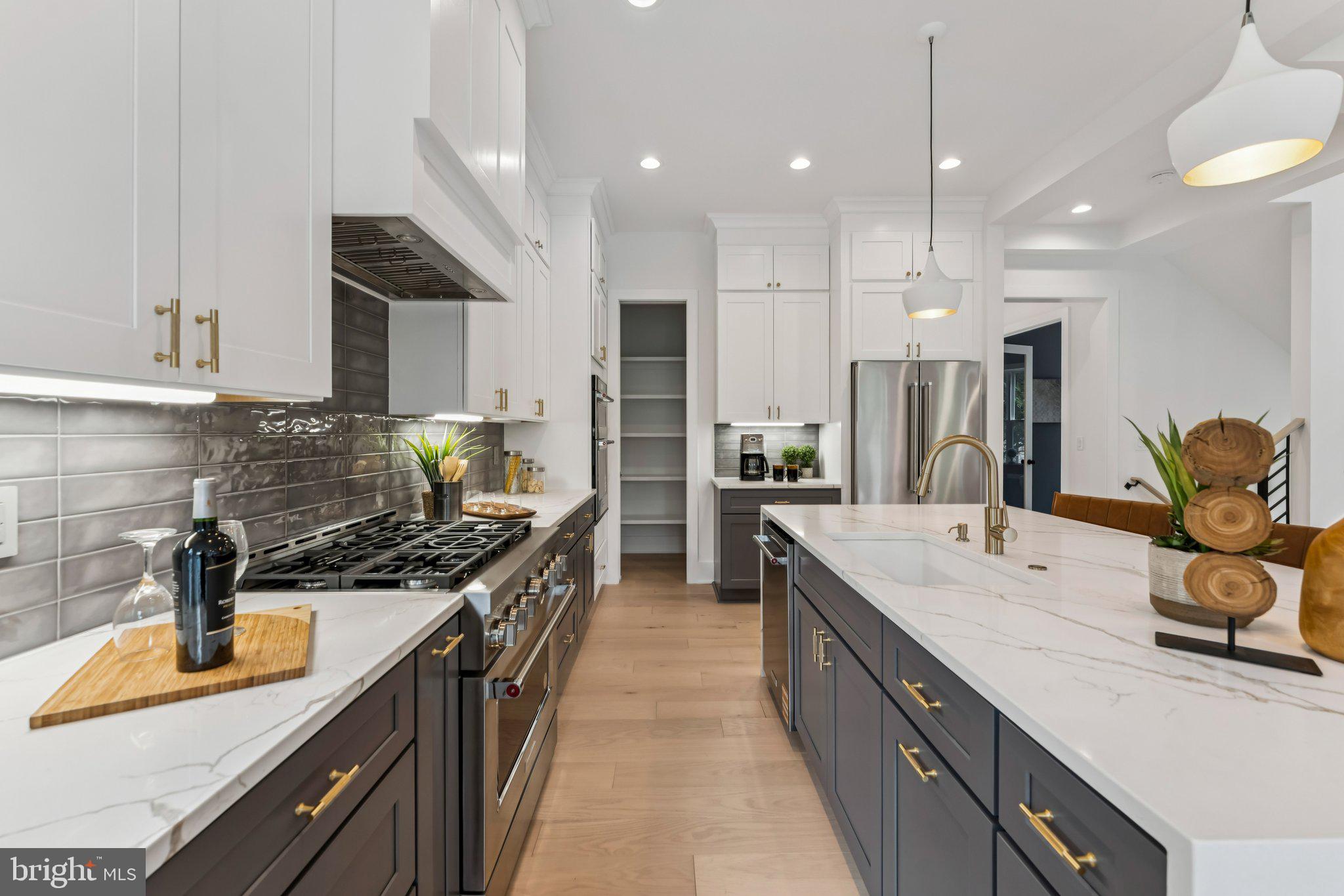 WAYCROFT - WOODLAWN - Residential