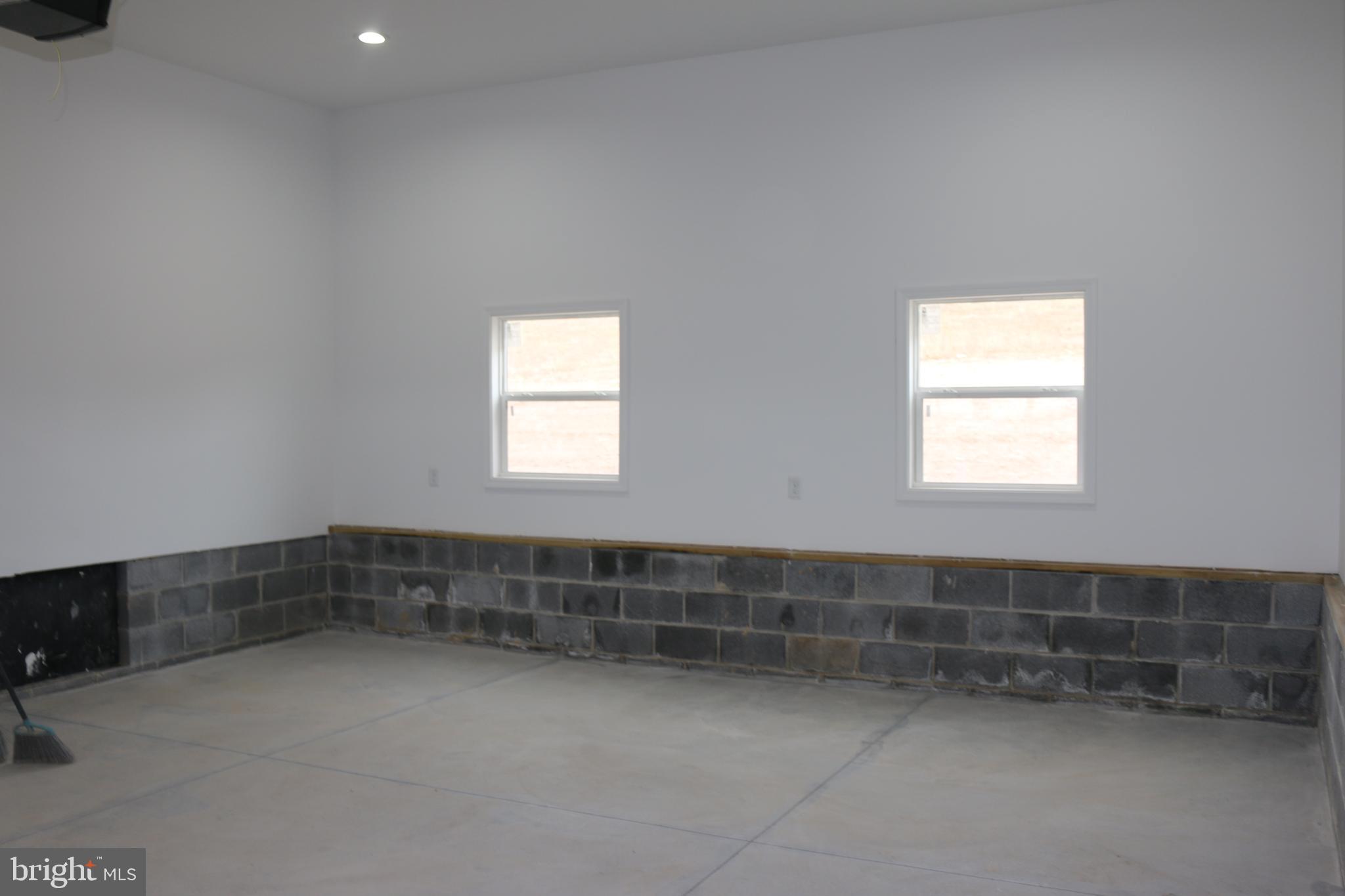 HIGHLAND ESTATES - Residential