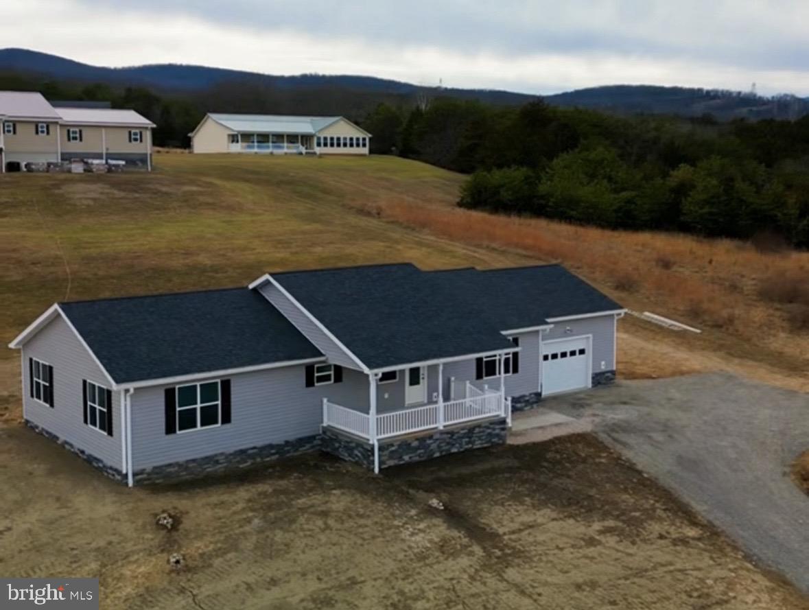 HIGHLAND ESTATES - Residential