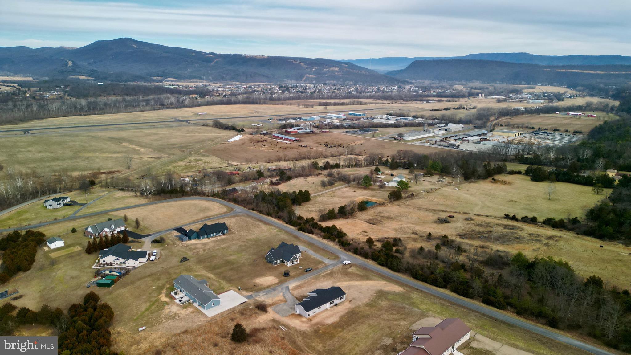HIGHLAND ESTATES - Residential