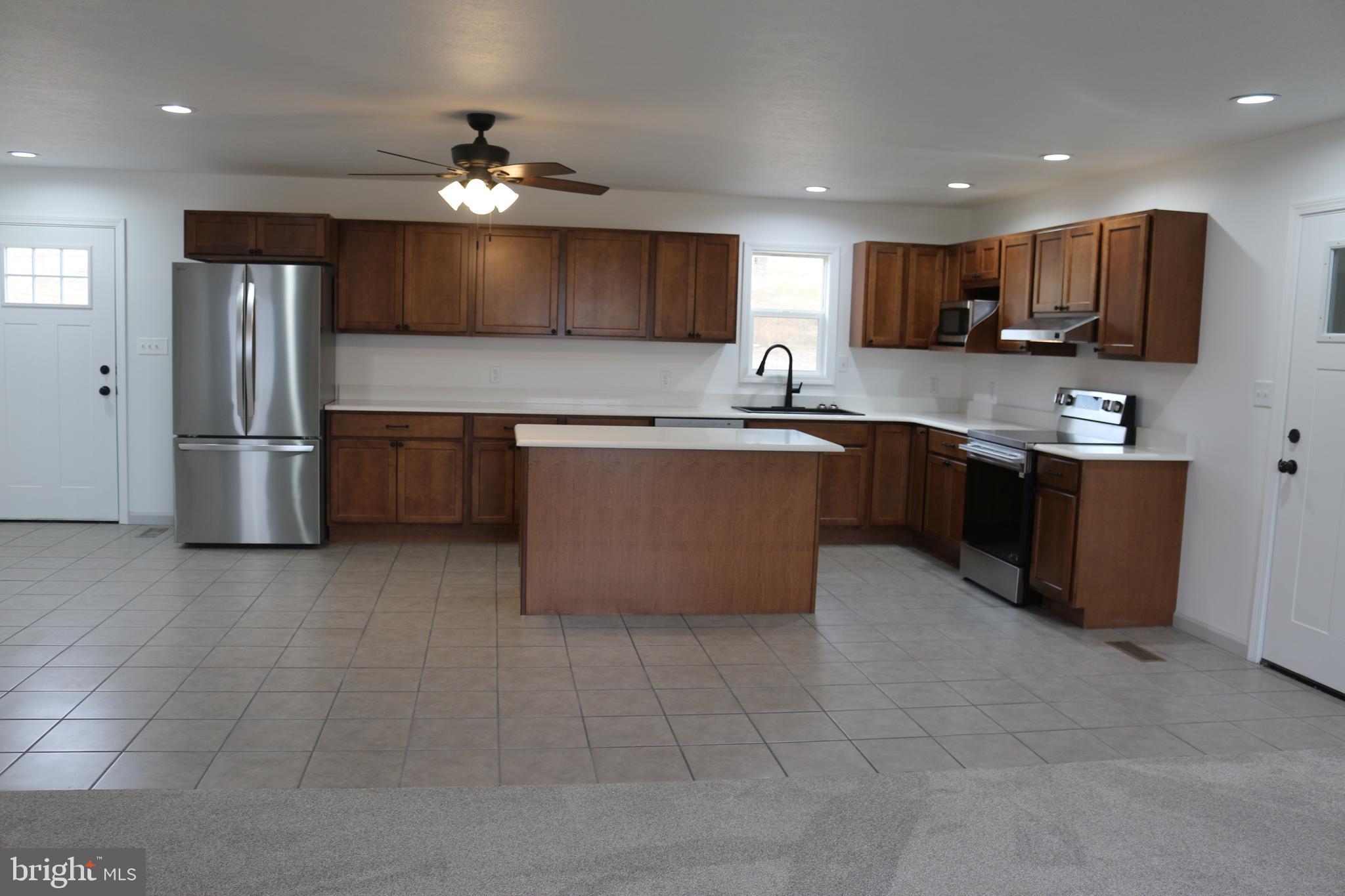 HIGHLAND ESTATES - Residential