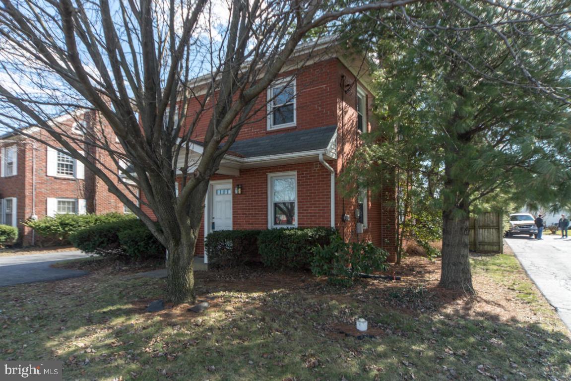 EPHRATA - Commercial Sale