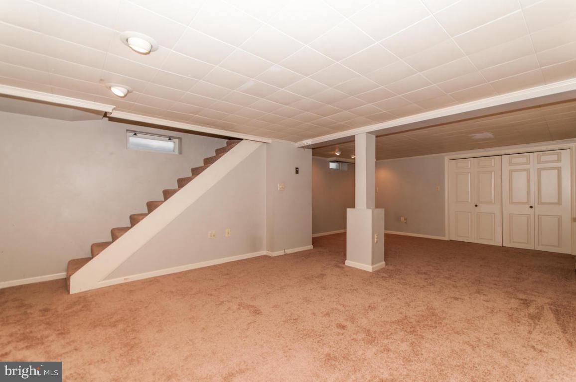 EPHRATA - Commercial Sale