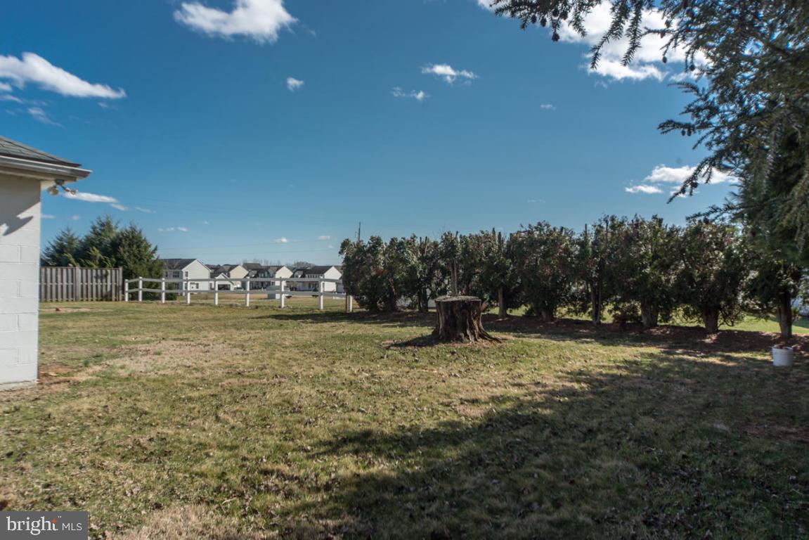 EPHRATA - Commercial Sale