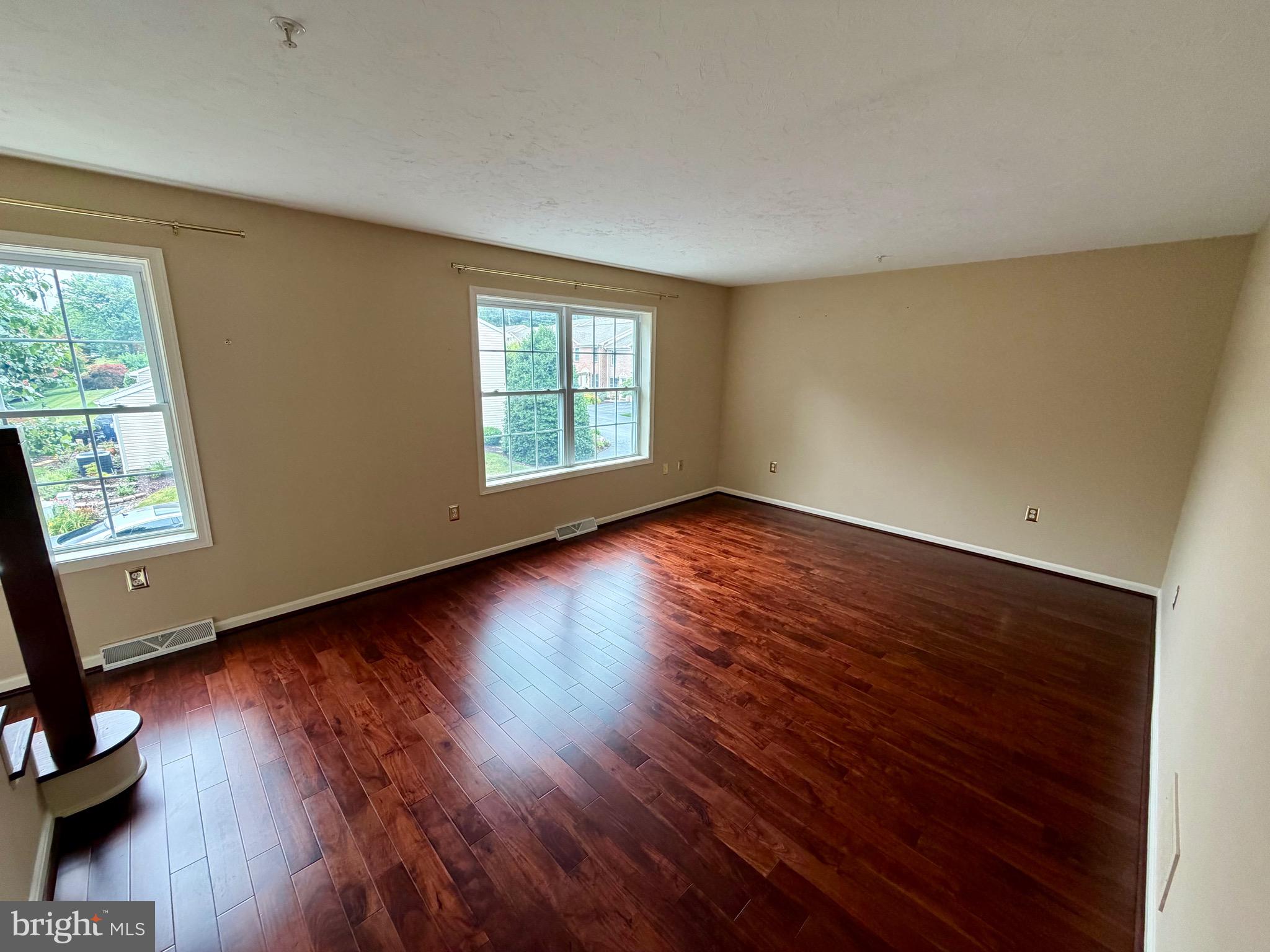 SPRINGETTSBURY TWP - Residential