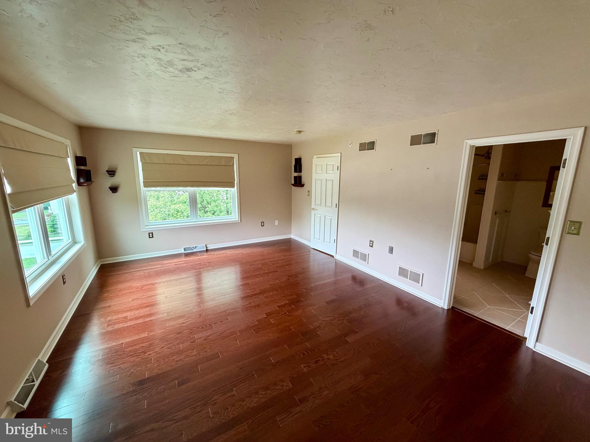 SPRINGETTSBURY TWP - Residential