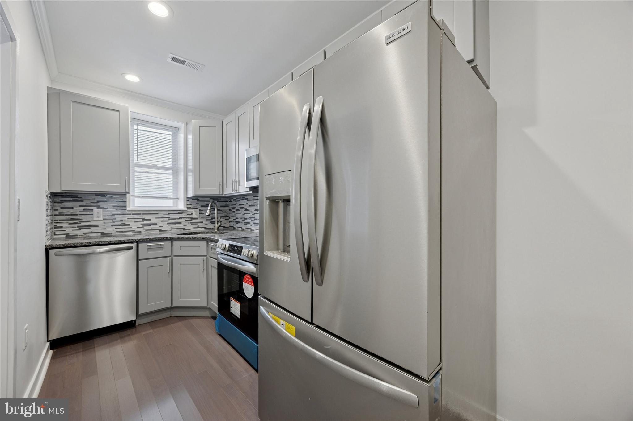 GRAYS FERRY - Residential