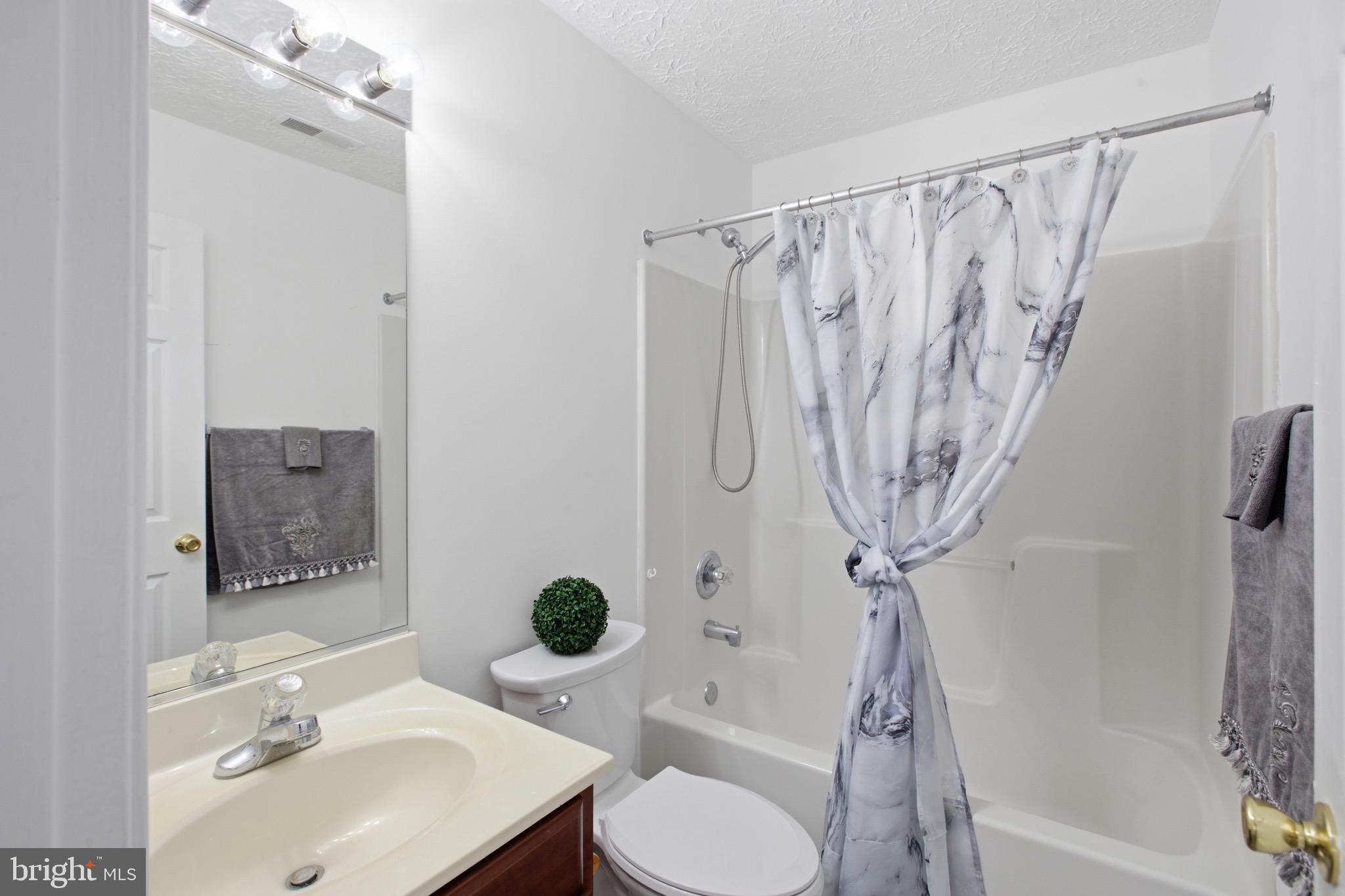 HIGHGROVE - Residential