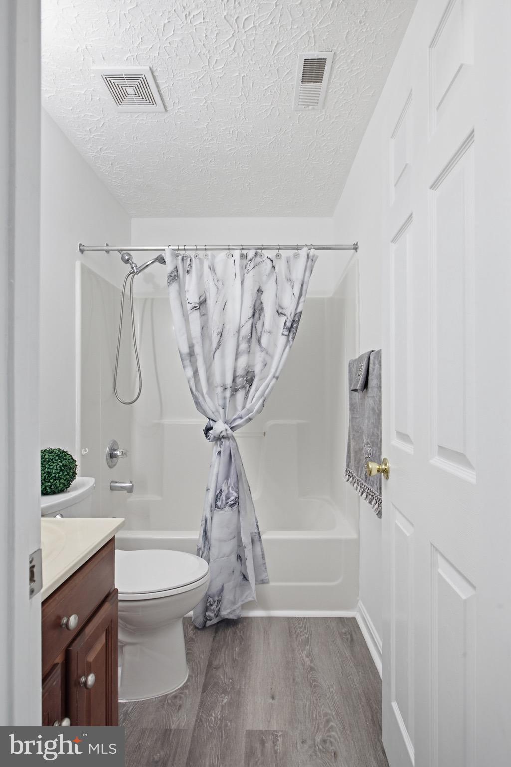 HIGHGROVE - Residential