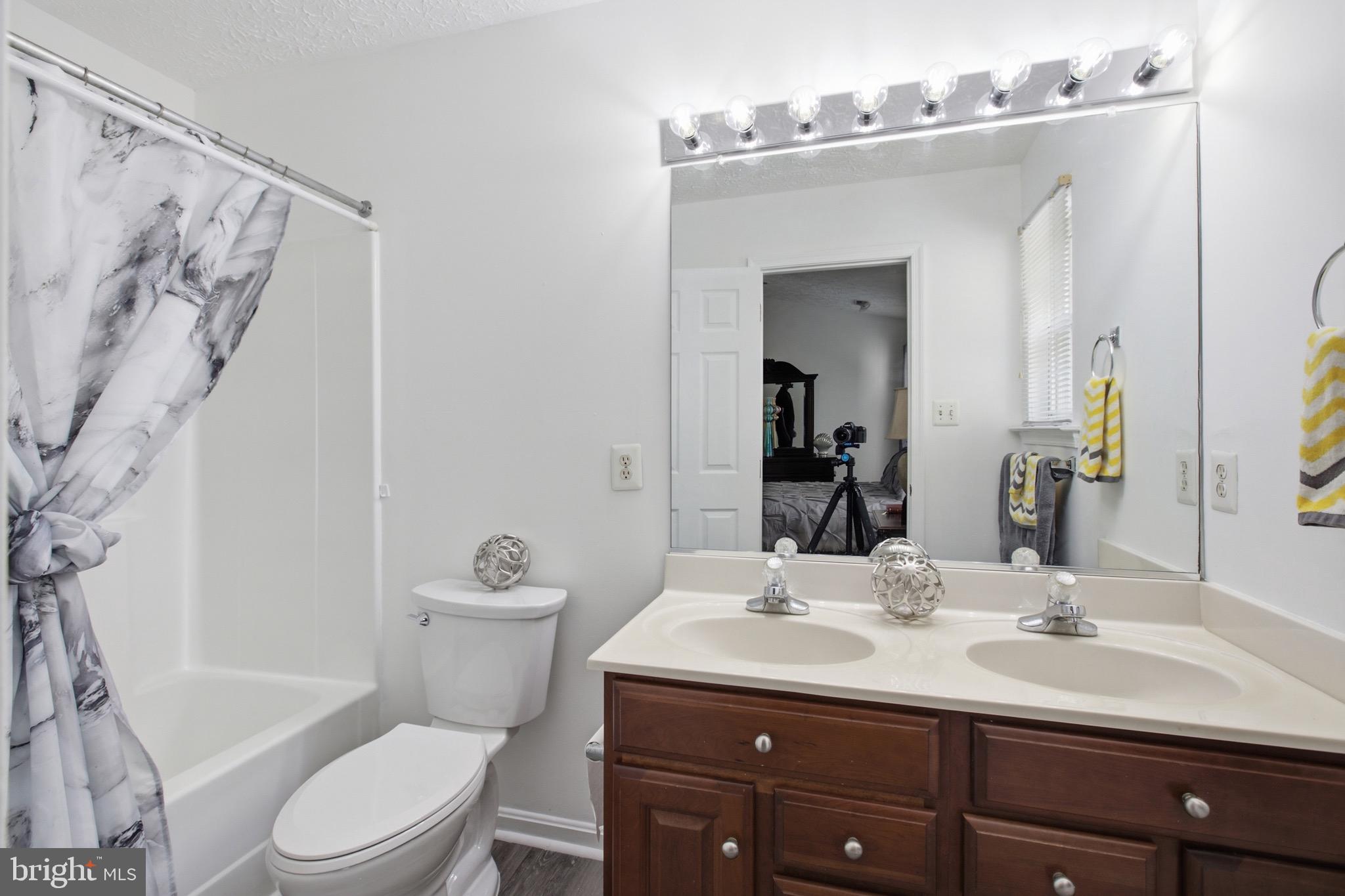 HIGHGROVE - Residential