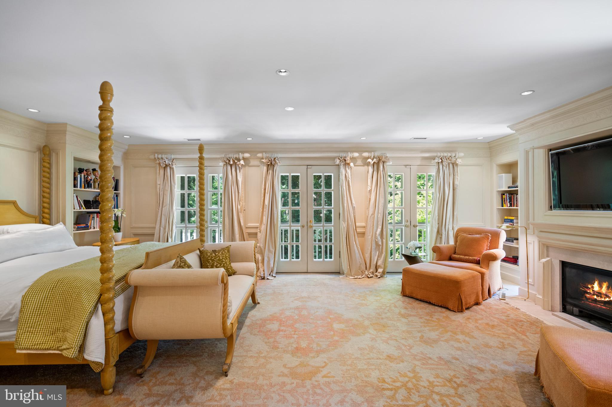 SPRING VALLEY - Residential