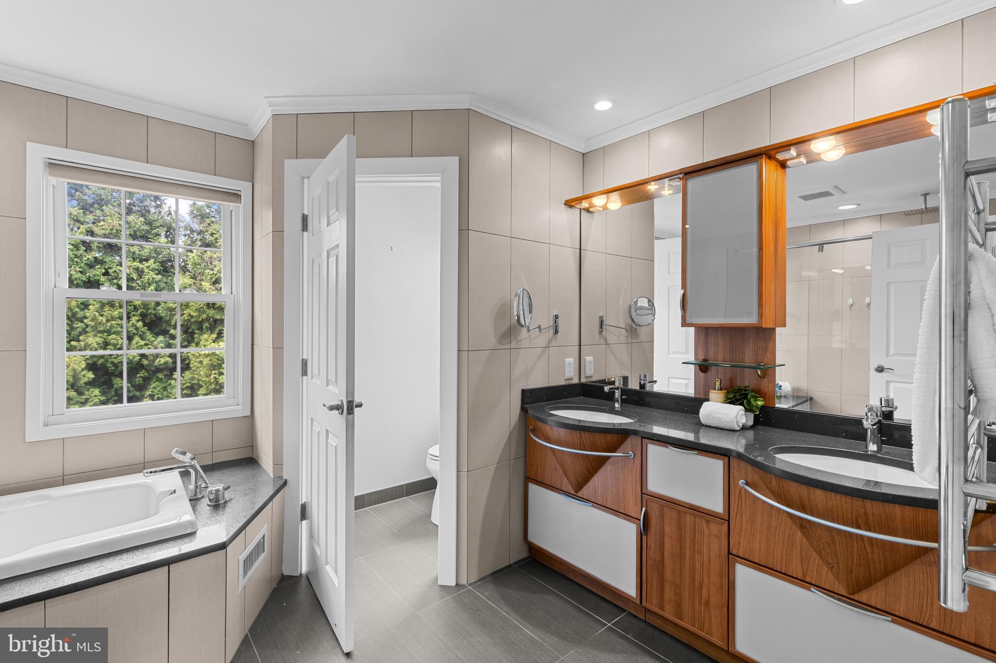 WESTGATE - Residential