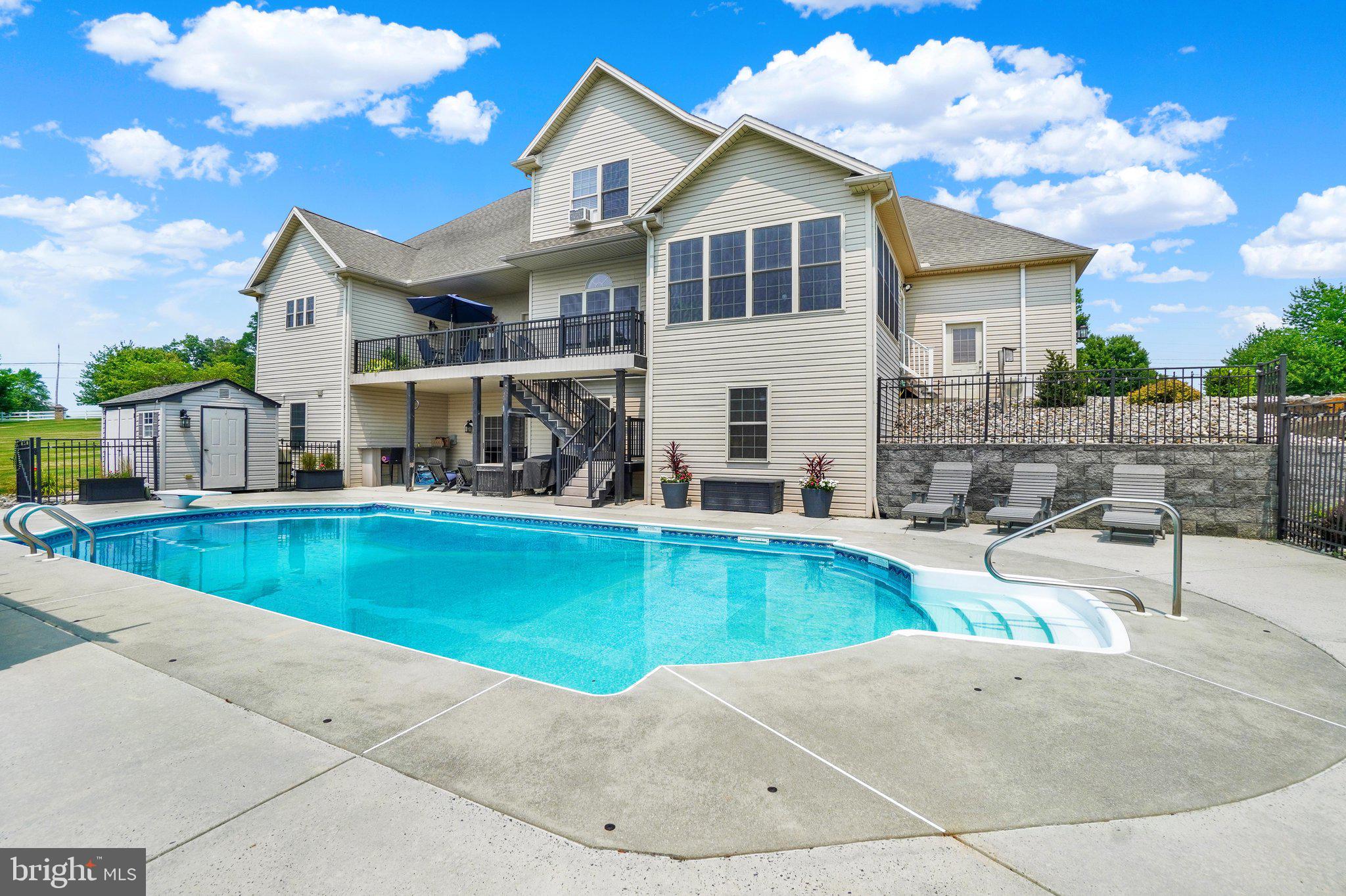 STONE CREEK ESTATES - Residential