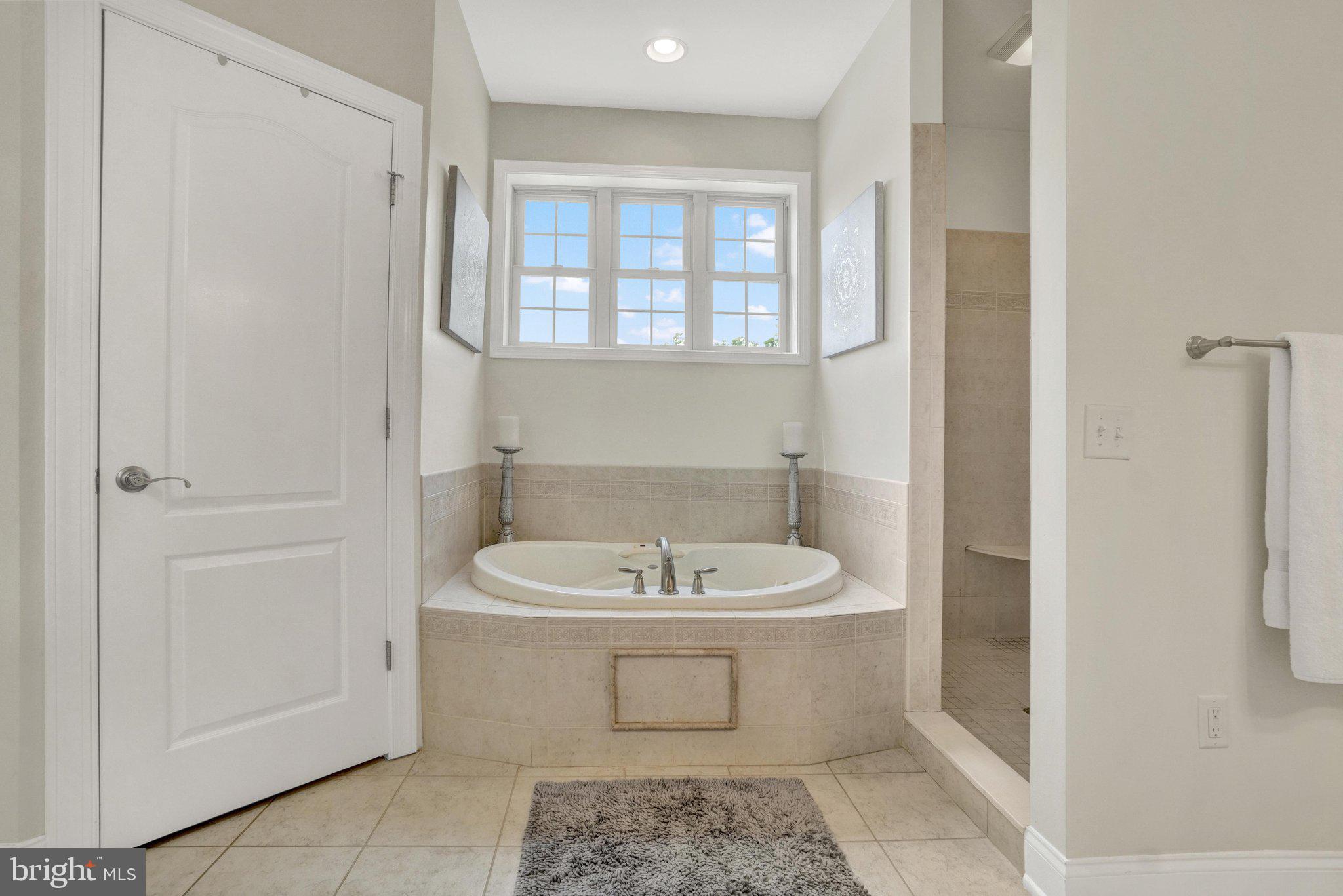STONE CREEK ESTATES - Residential