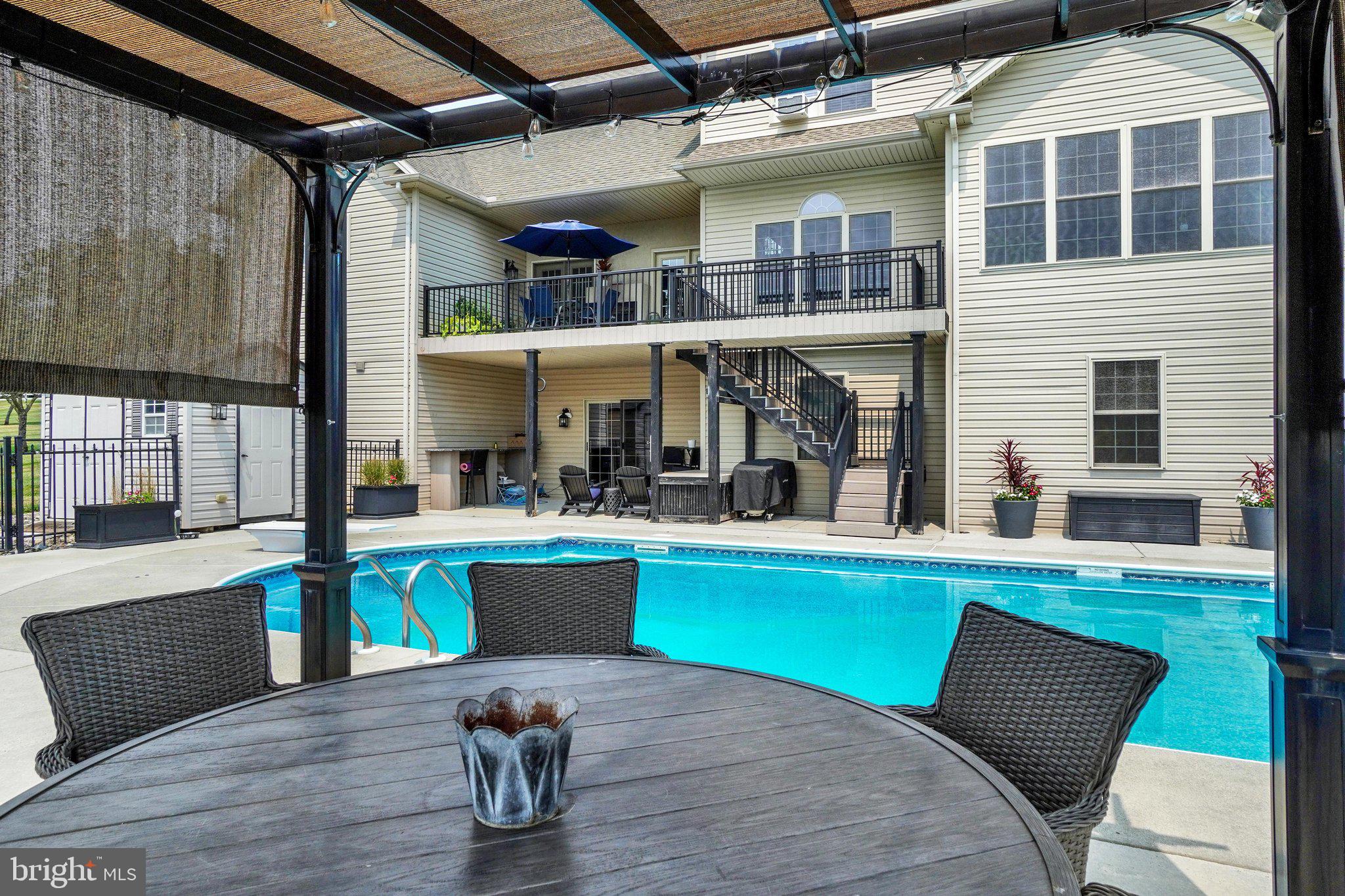 STONE CREEK ESTATES - Residential